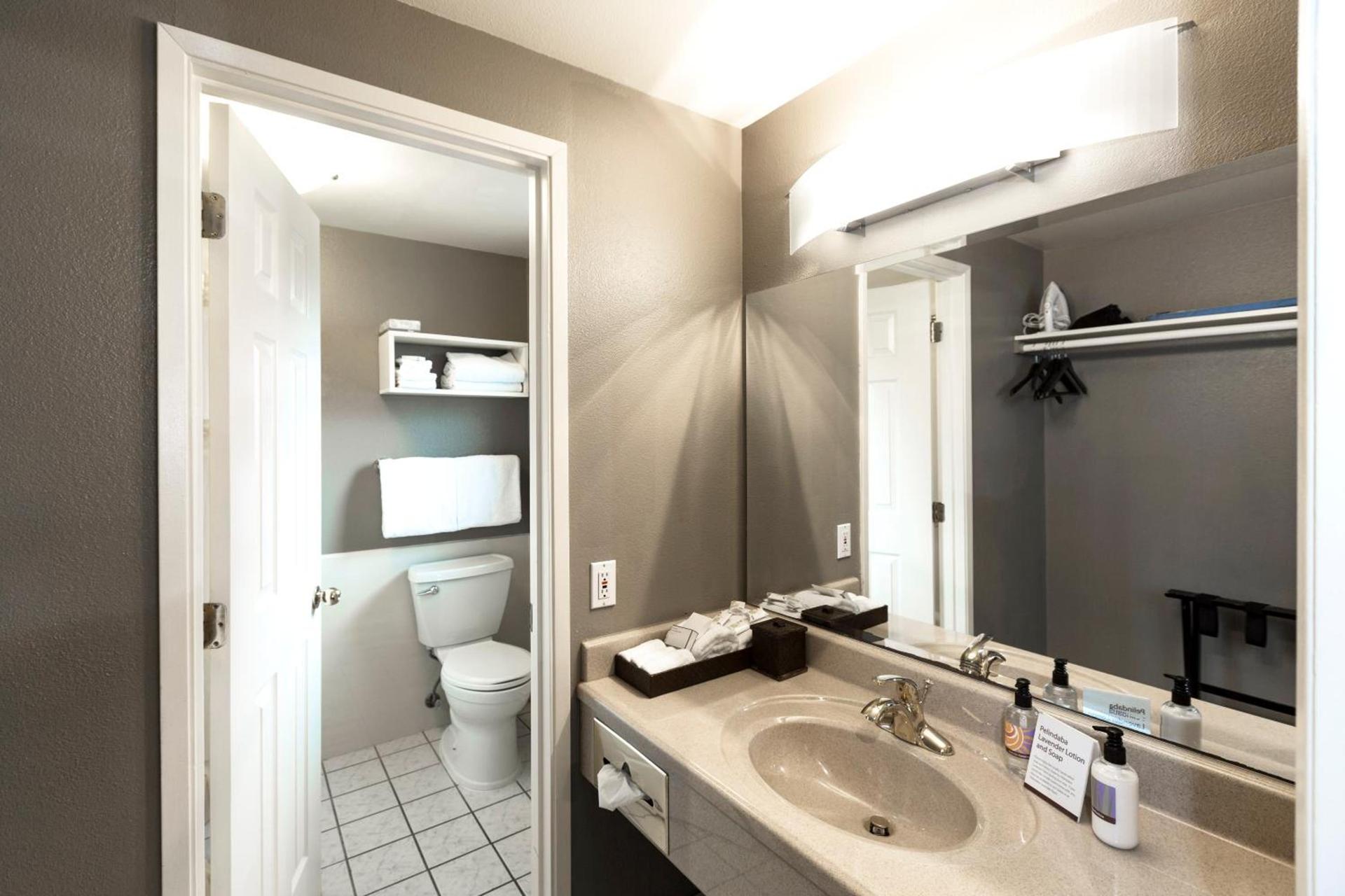 Earthbox Inn & Spa photo 12