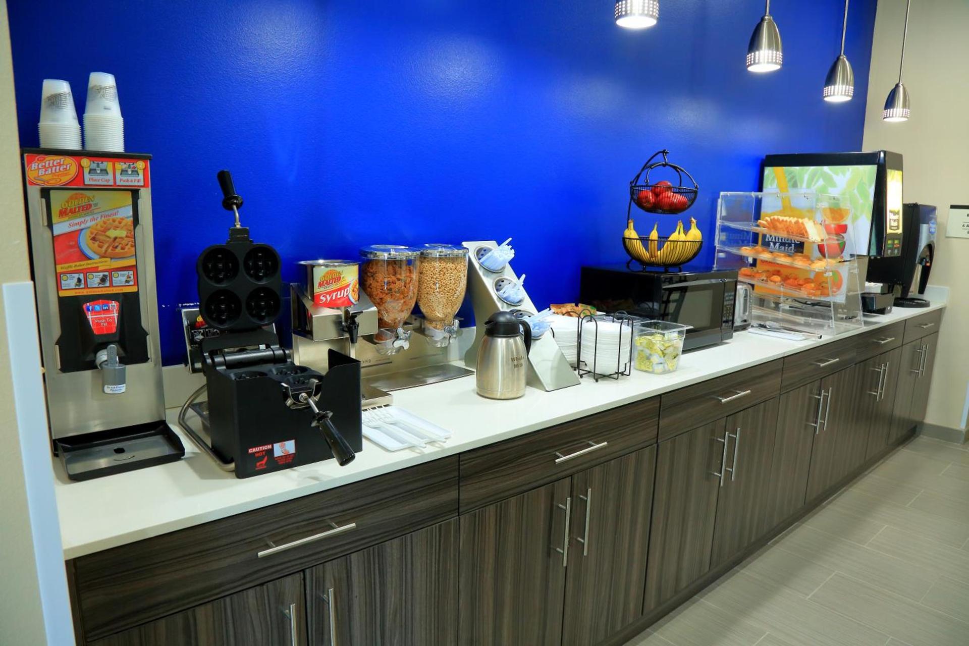 Americas Best Value Inn & Suites-Prairieville photo 69