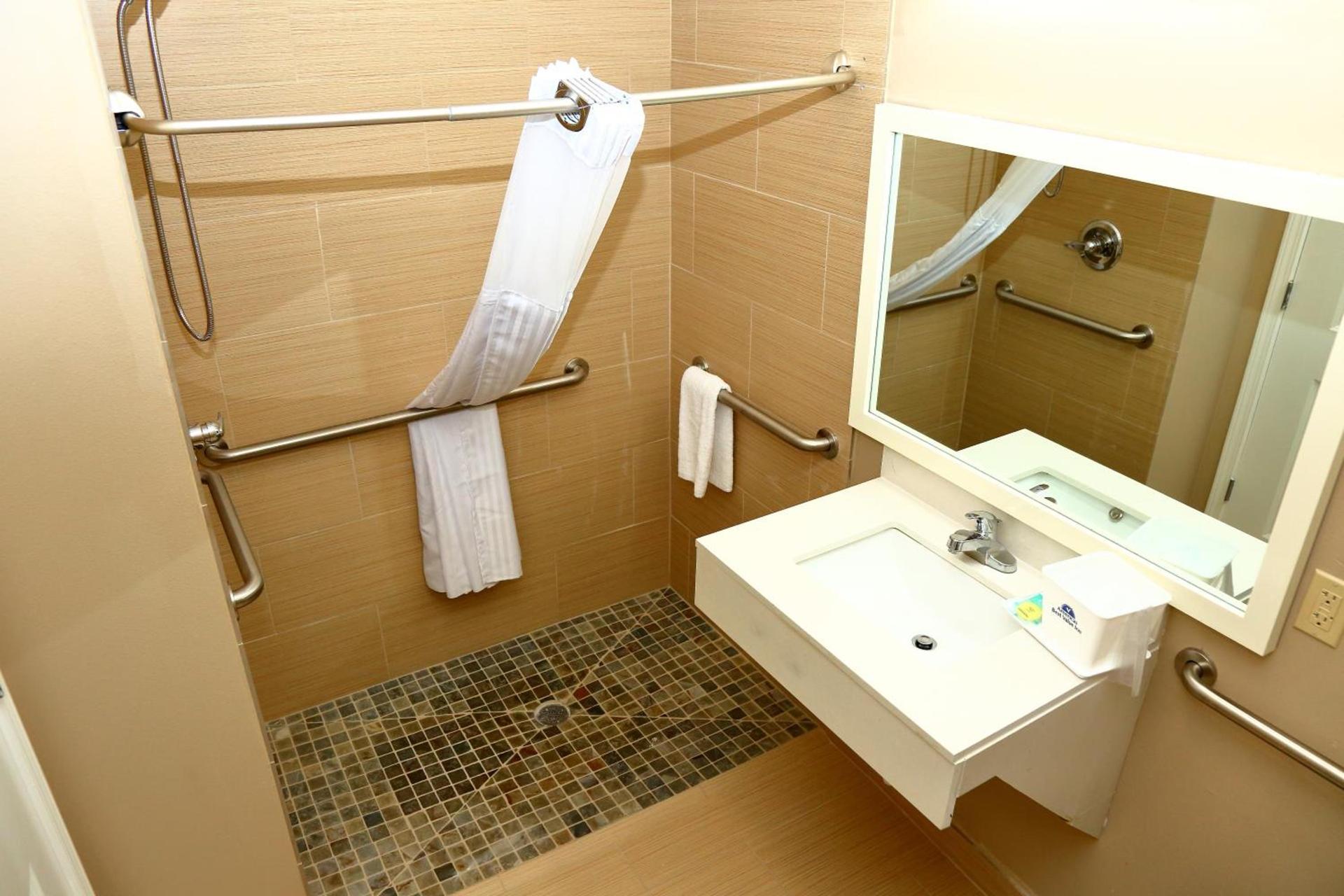 Americas Best Value Inn & Suites-Prairieville photo 50