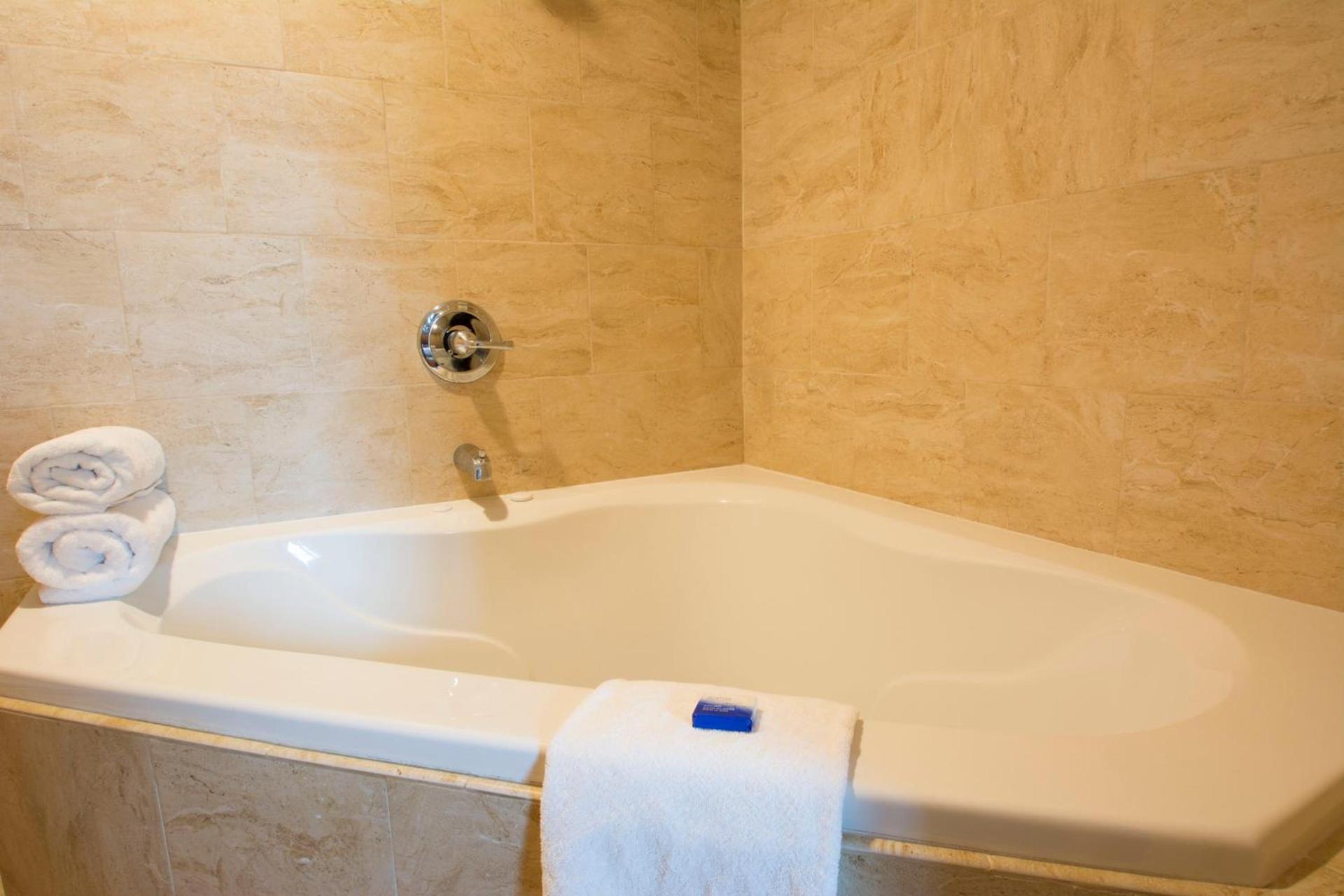 Best Western Queens Gold Coast photo 27
