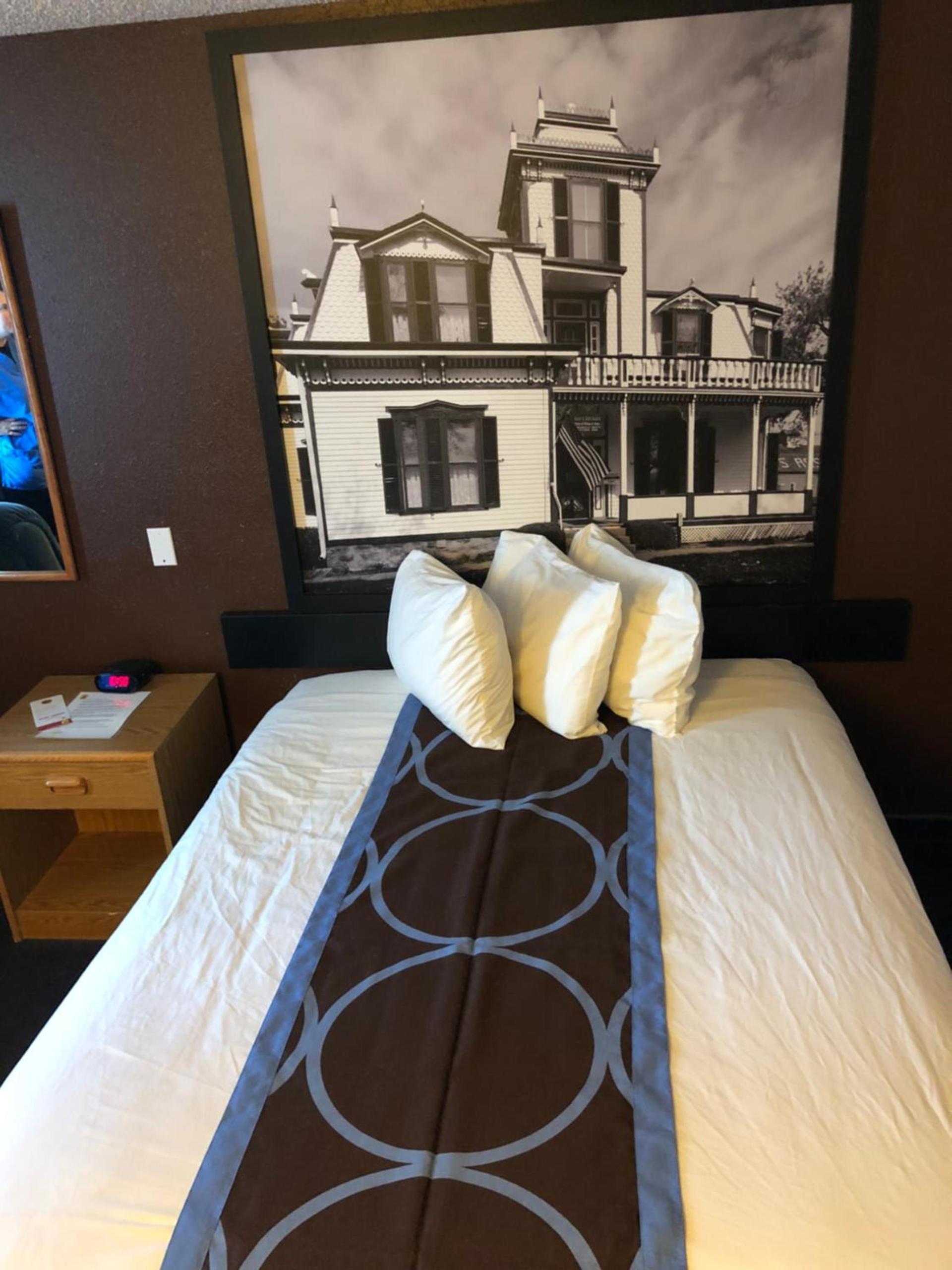 Super 8 by Wyndham North Platte photo 20