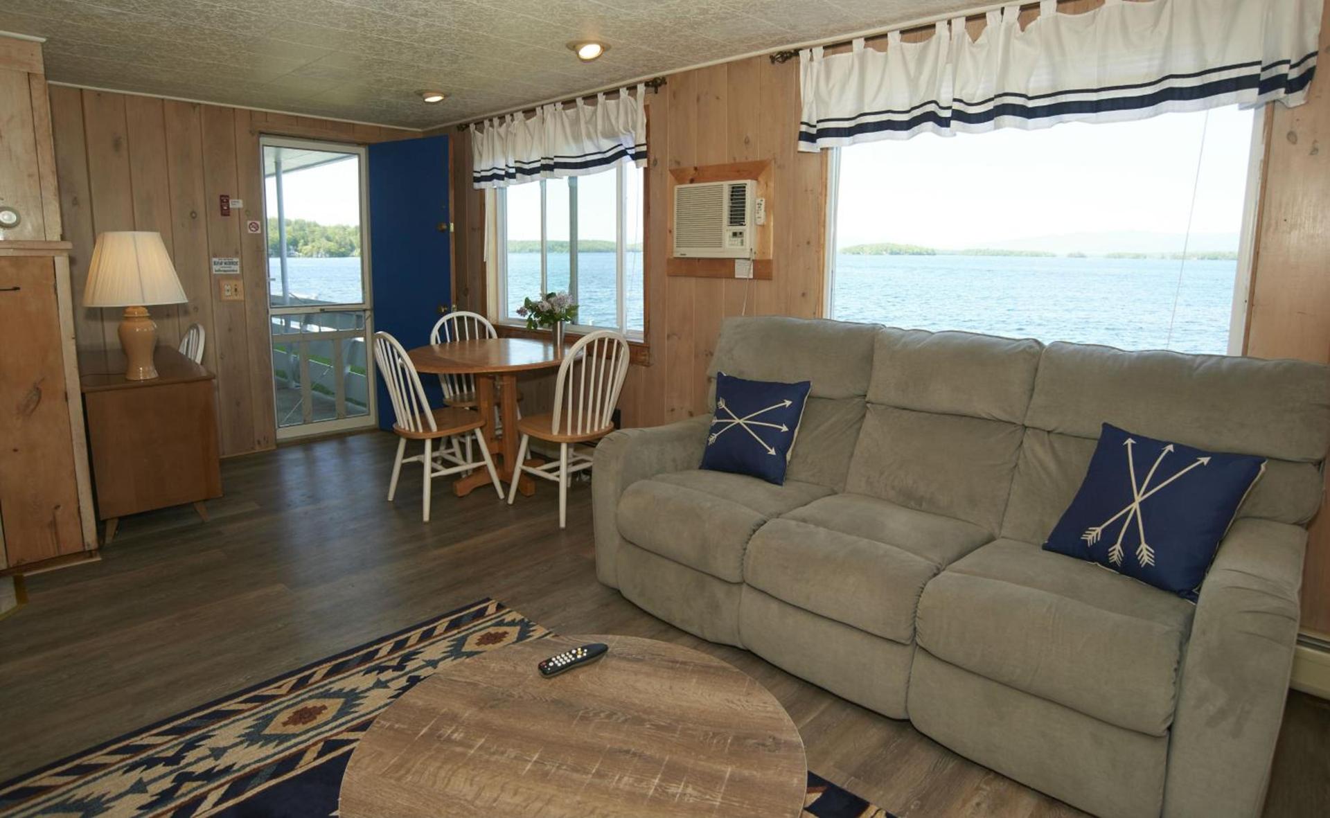Belknap Point Inn photo 17