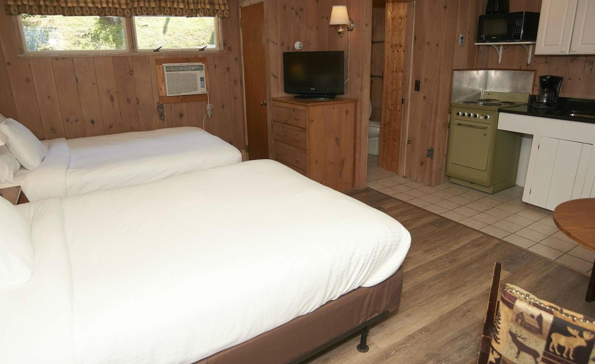 Belknap Point Inn photo 12