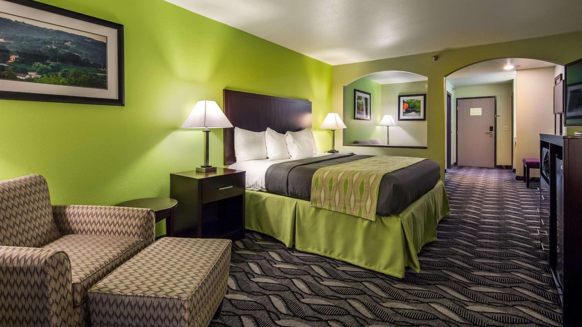 Best Western Mt. Vernon Inn photo 19