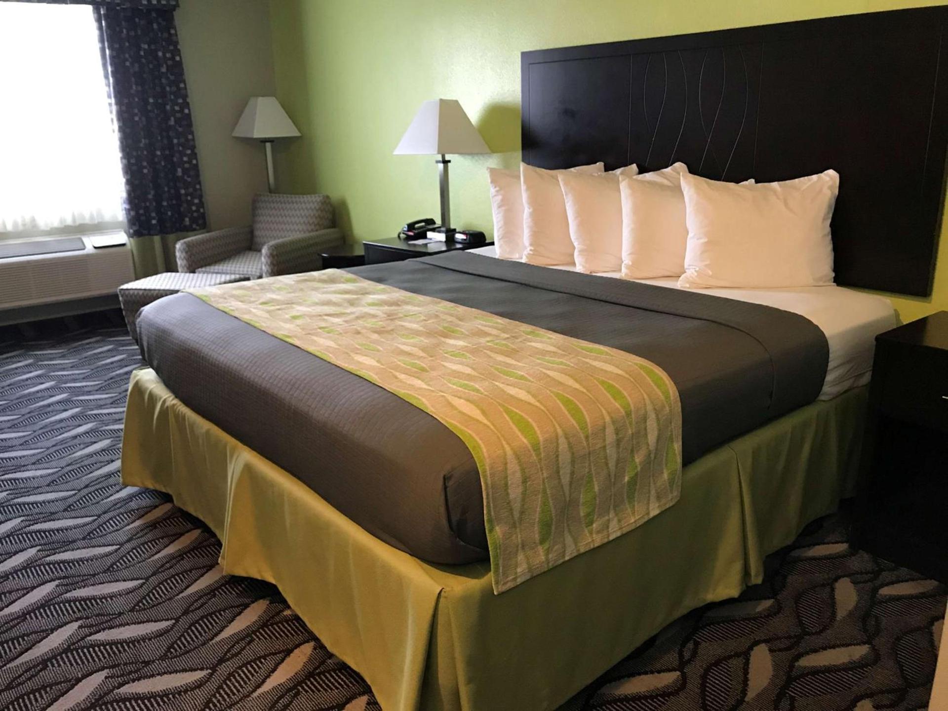 Best Western Mt. Vernon Inn photo 6