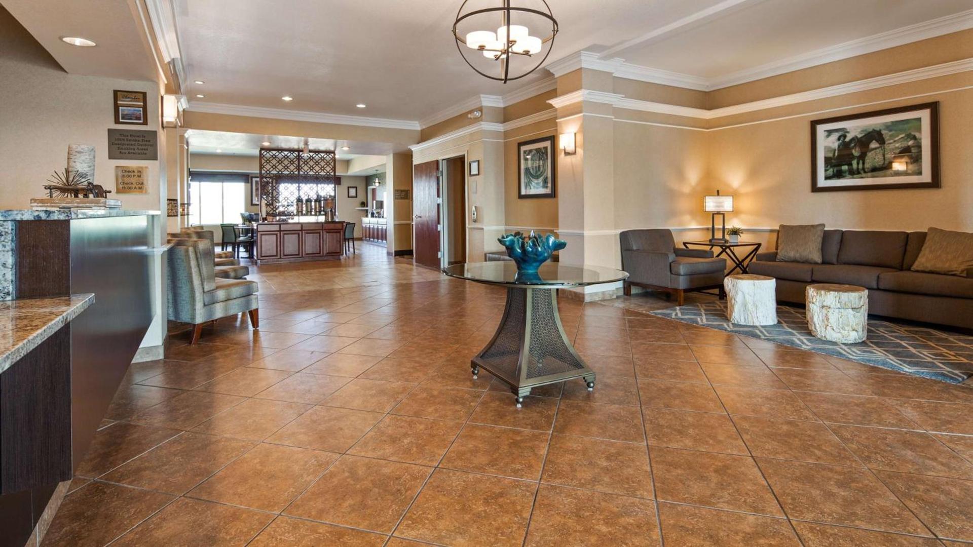 Best Western Plus Frontier Inn photo 2