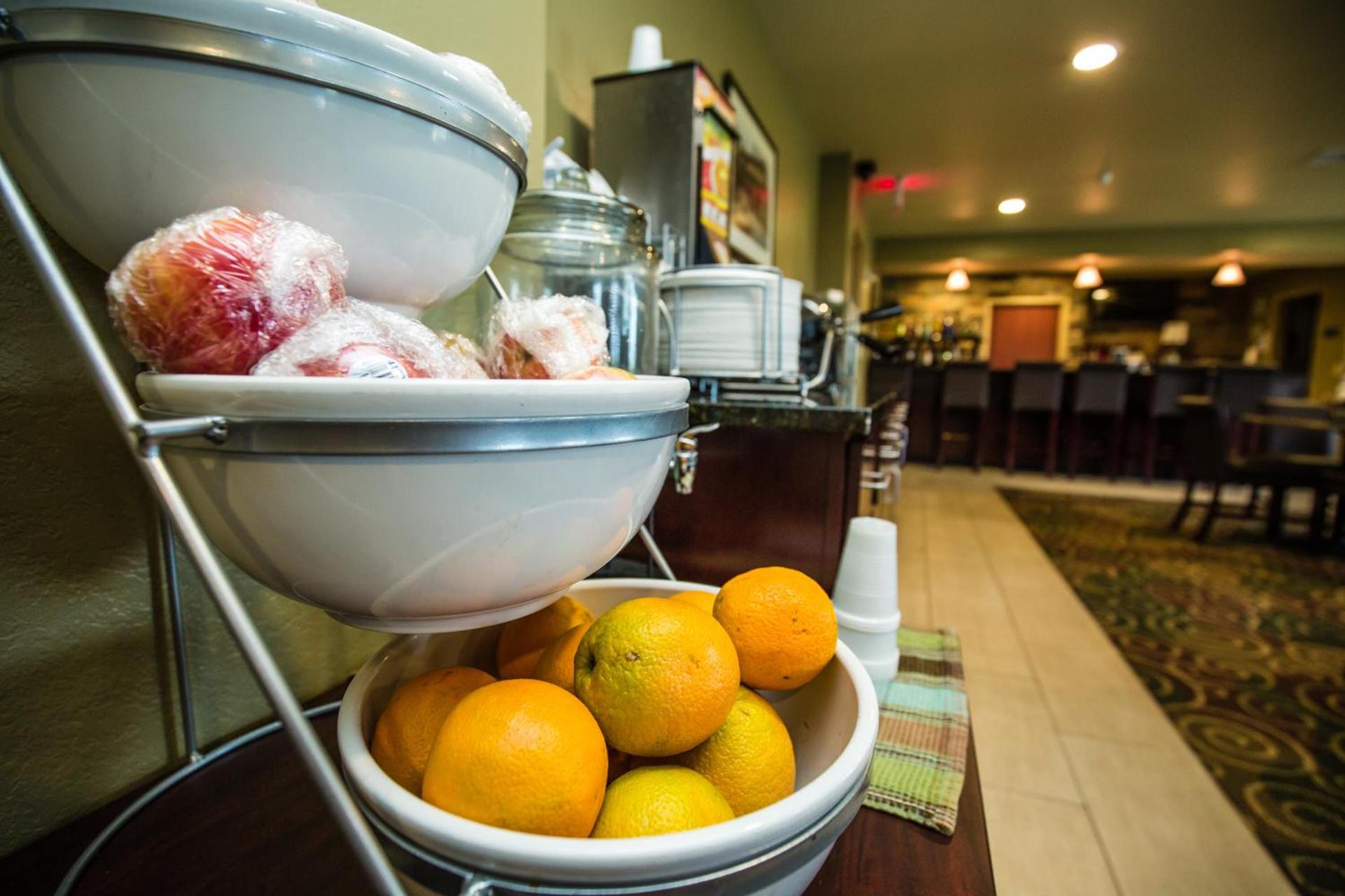 Cobblestone Inn & Suites-Winterset photo 33