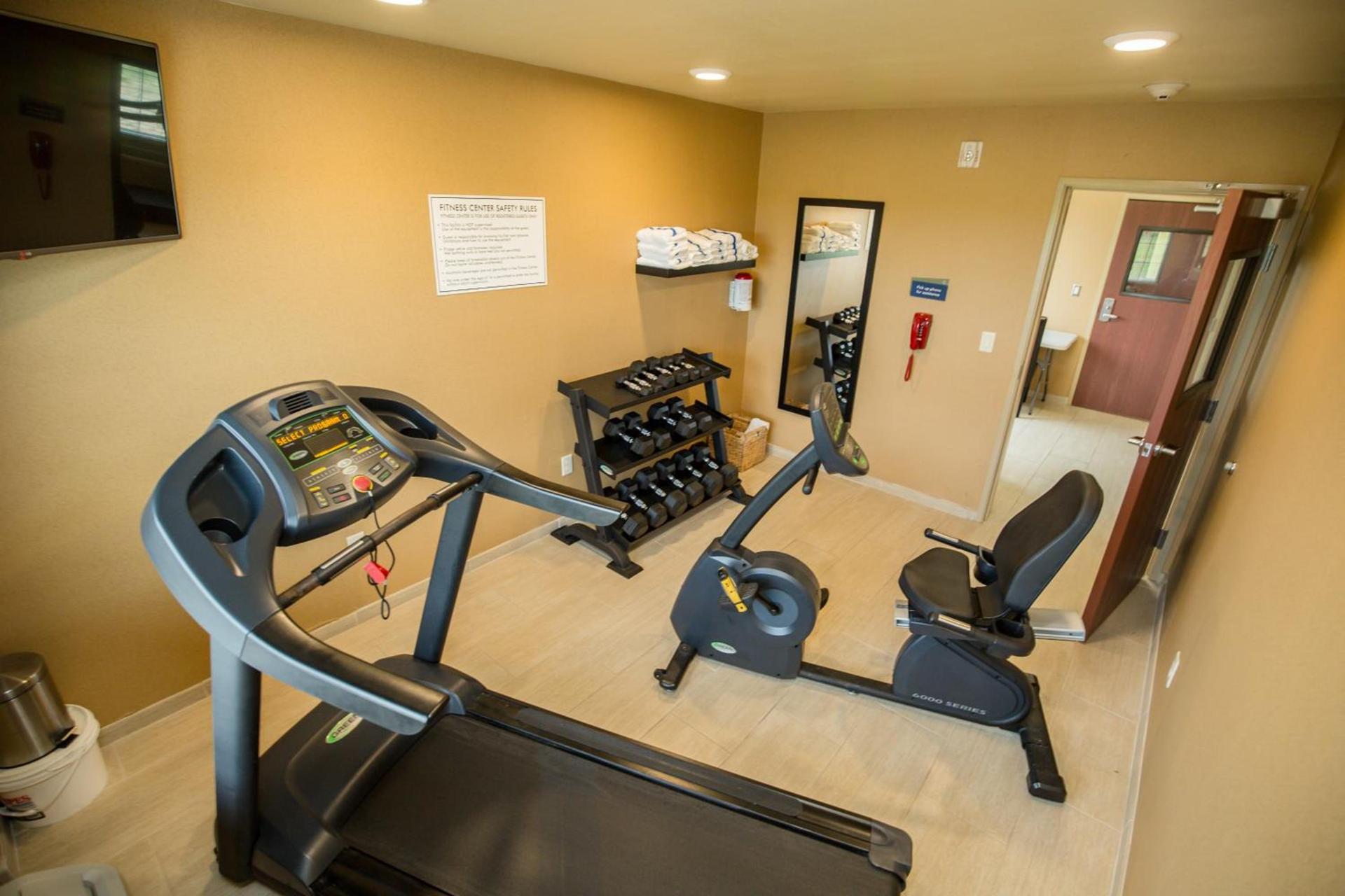 Cobblestone Inn & Suites-Winterset photo 11