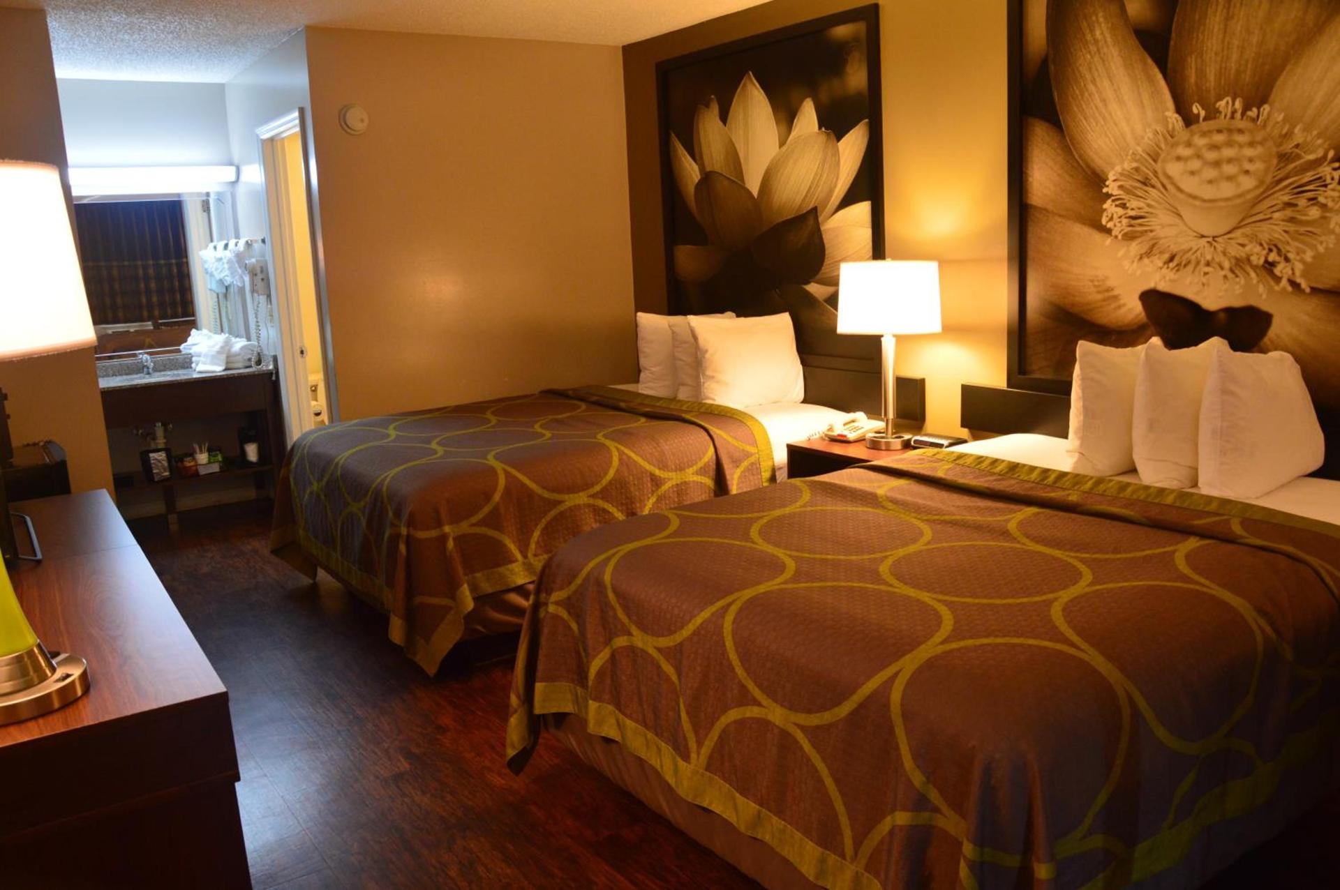 Super 8 by Wyndham Madison photo 20