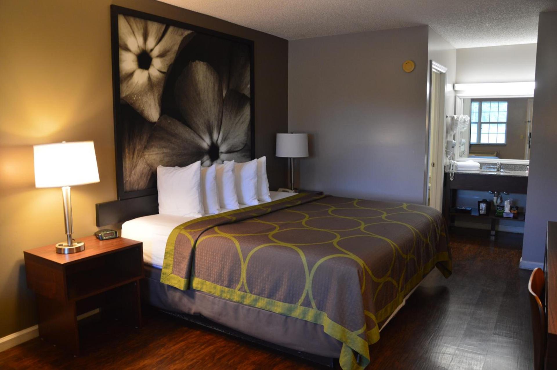 Super 8 by Wyndham Madison photo 29