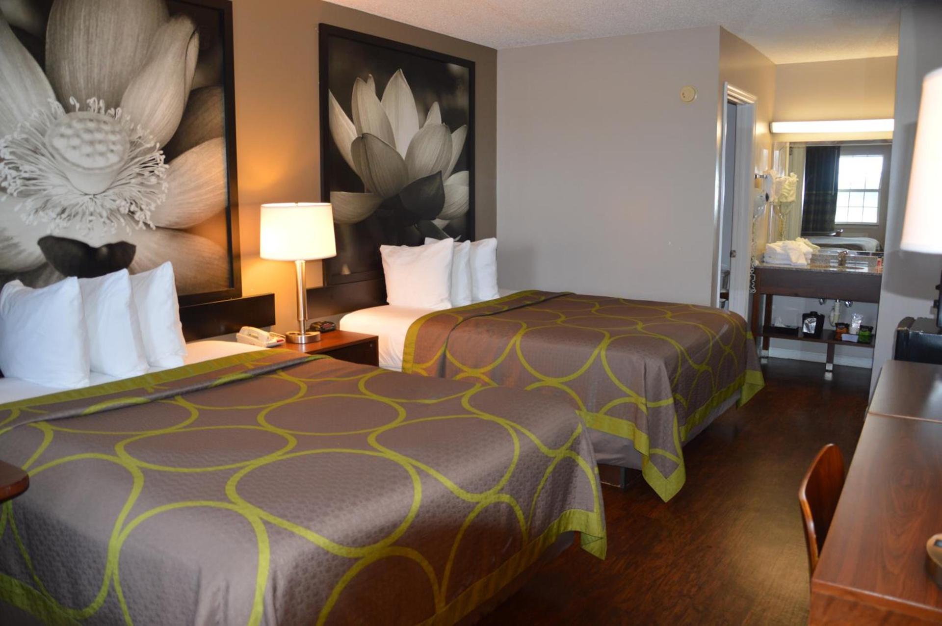 Super 8 by Wyndham Madison photo 34