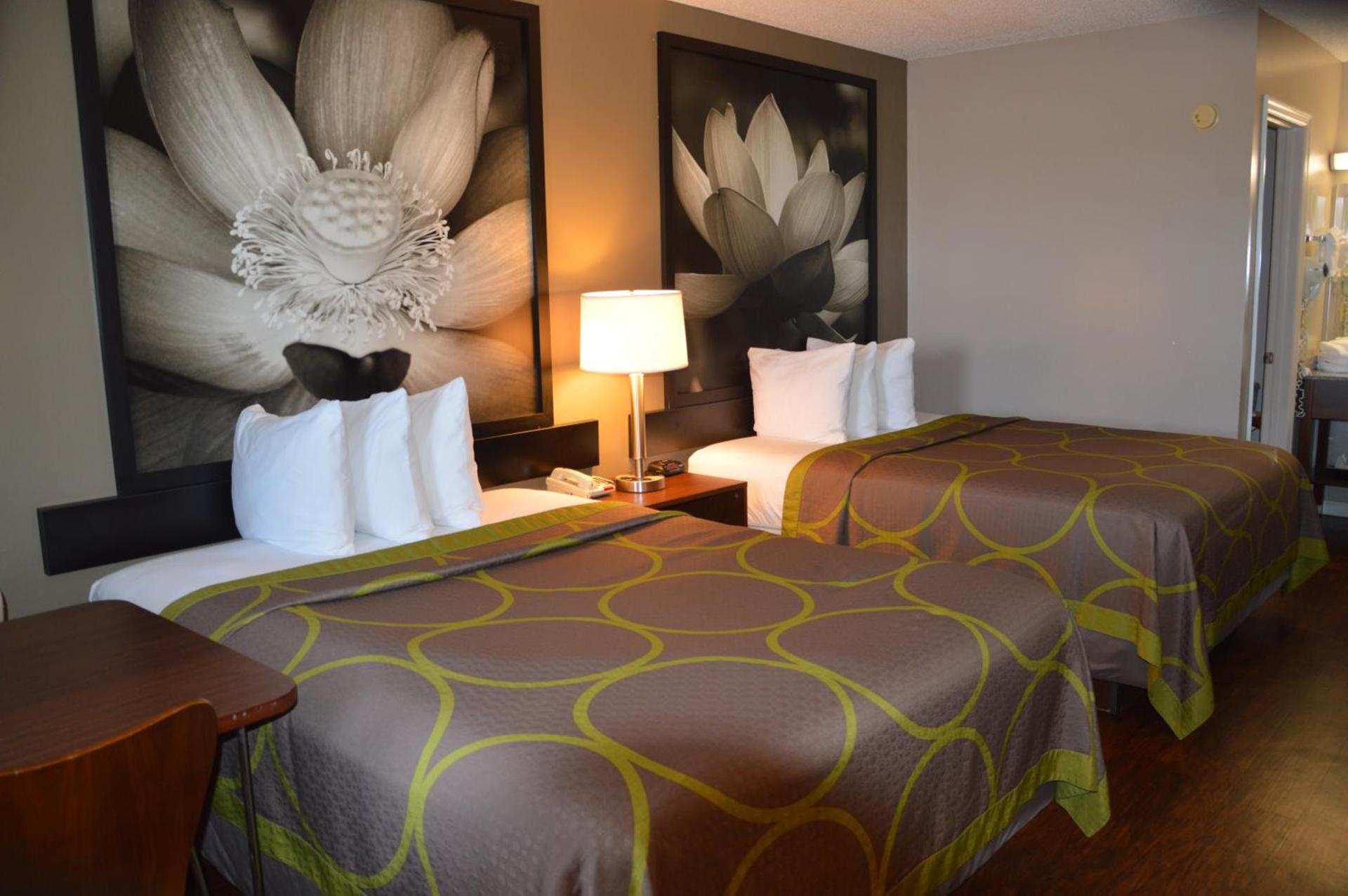 Super 8 by Wyndham Madison photo 35