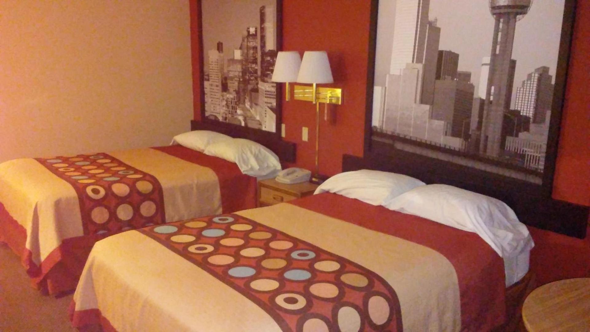 Super 8 by Wyndham Mount Vernon photo 26