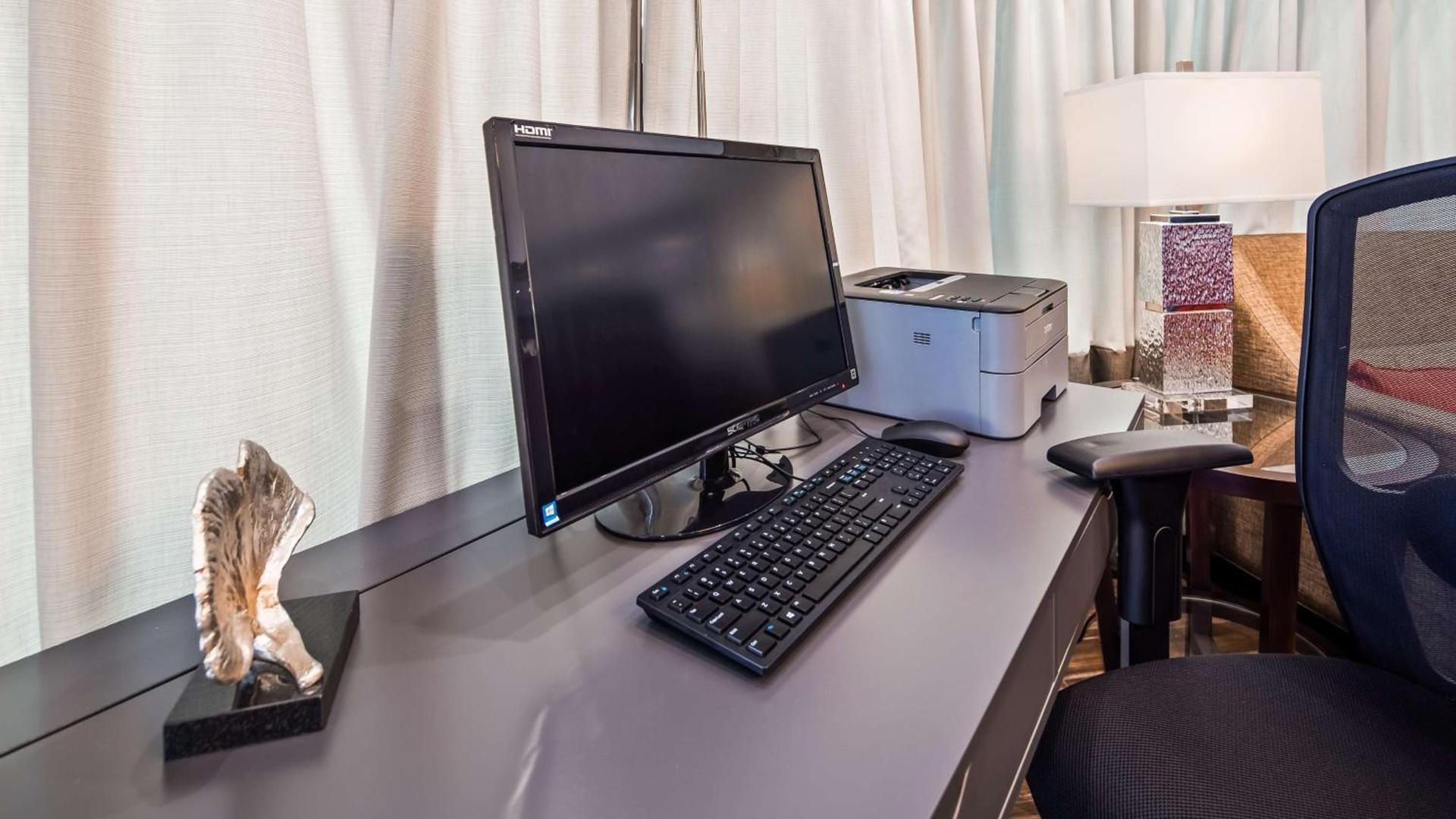 Best Western Center Inn photo 17