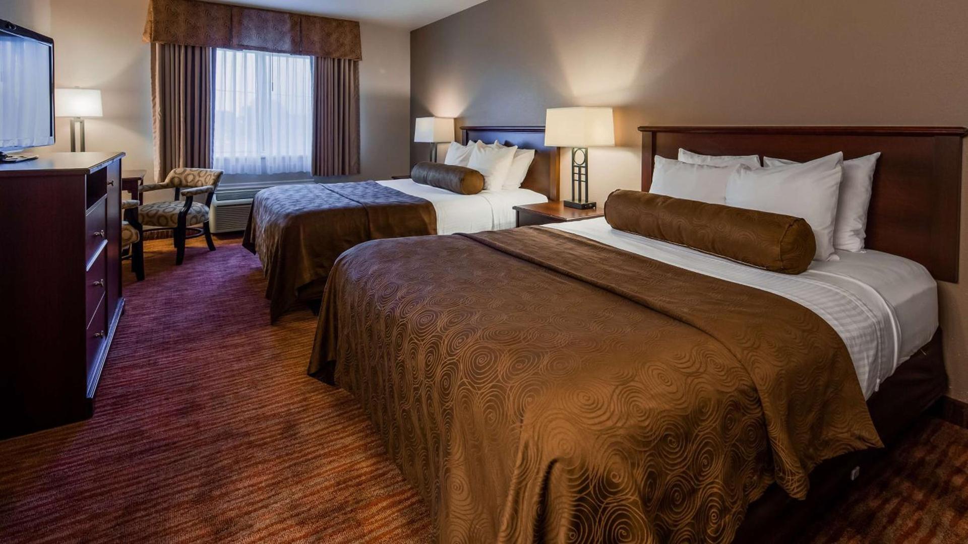 Best Western Plus Concord Inn photo 12