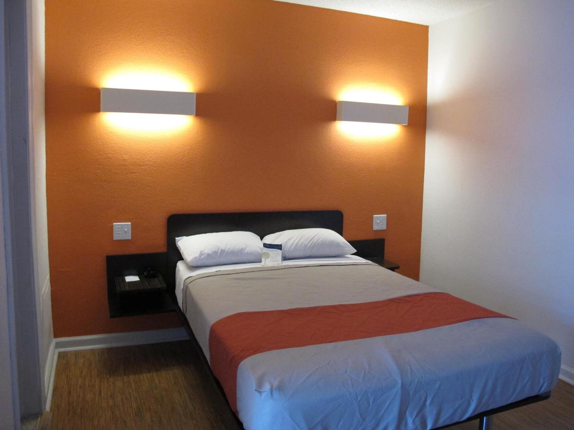 Motel 6 Baltimore MD photo 18