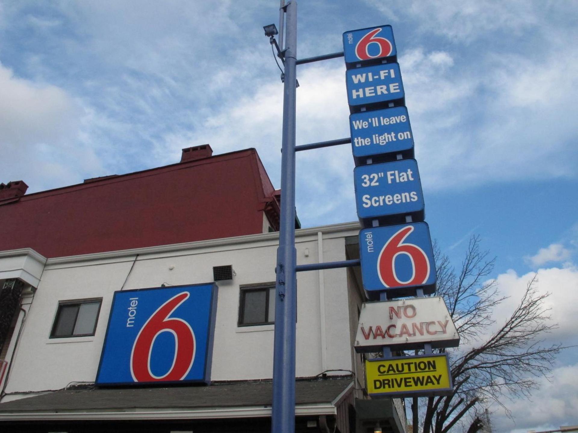Motel 6 Baltimore MD photo 20