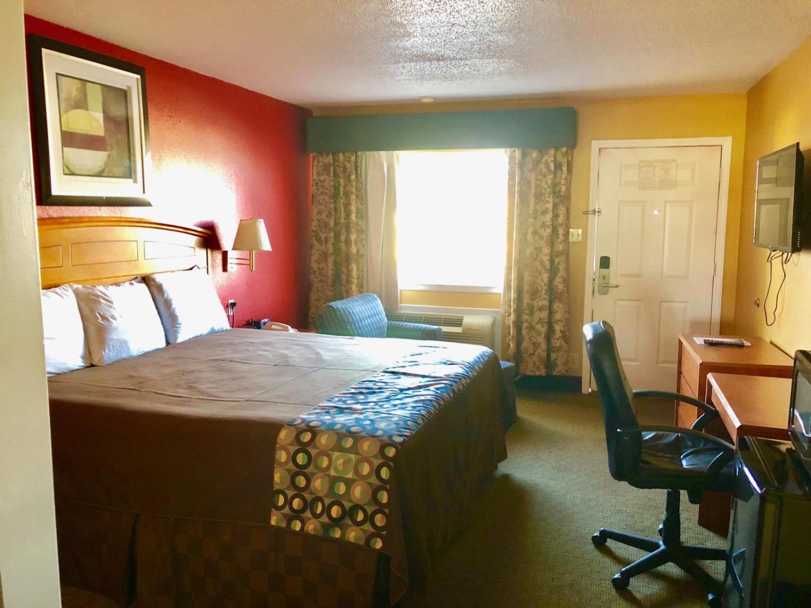 Lone Star Inn photo 21