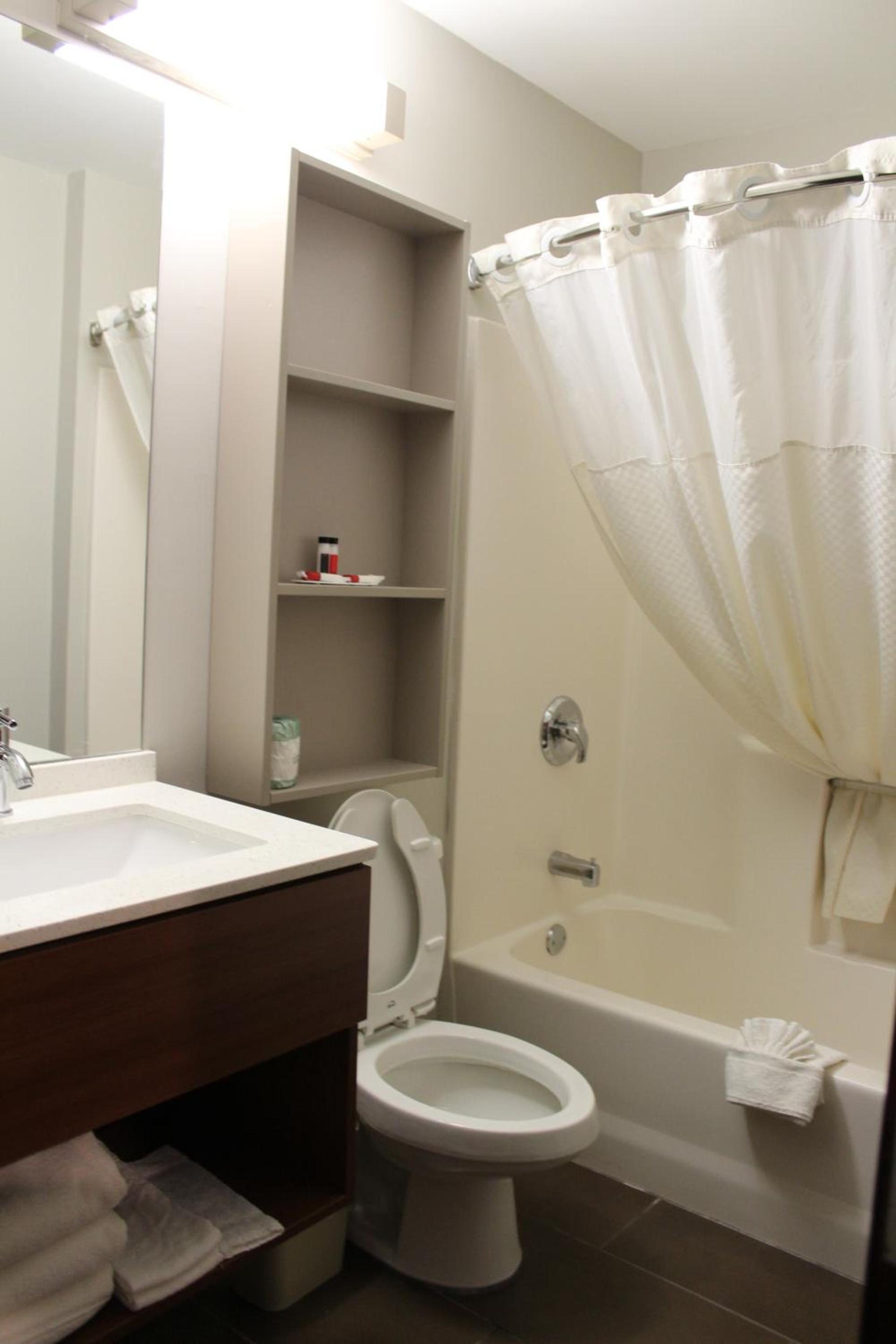 Microtel Inn & Suites by Wyndham photo 3