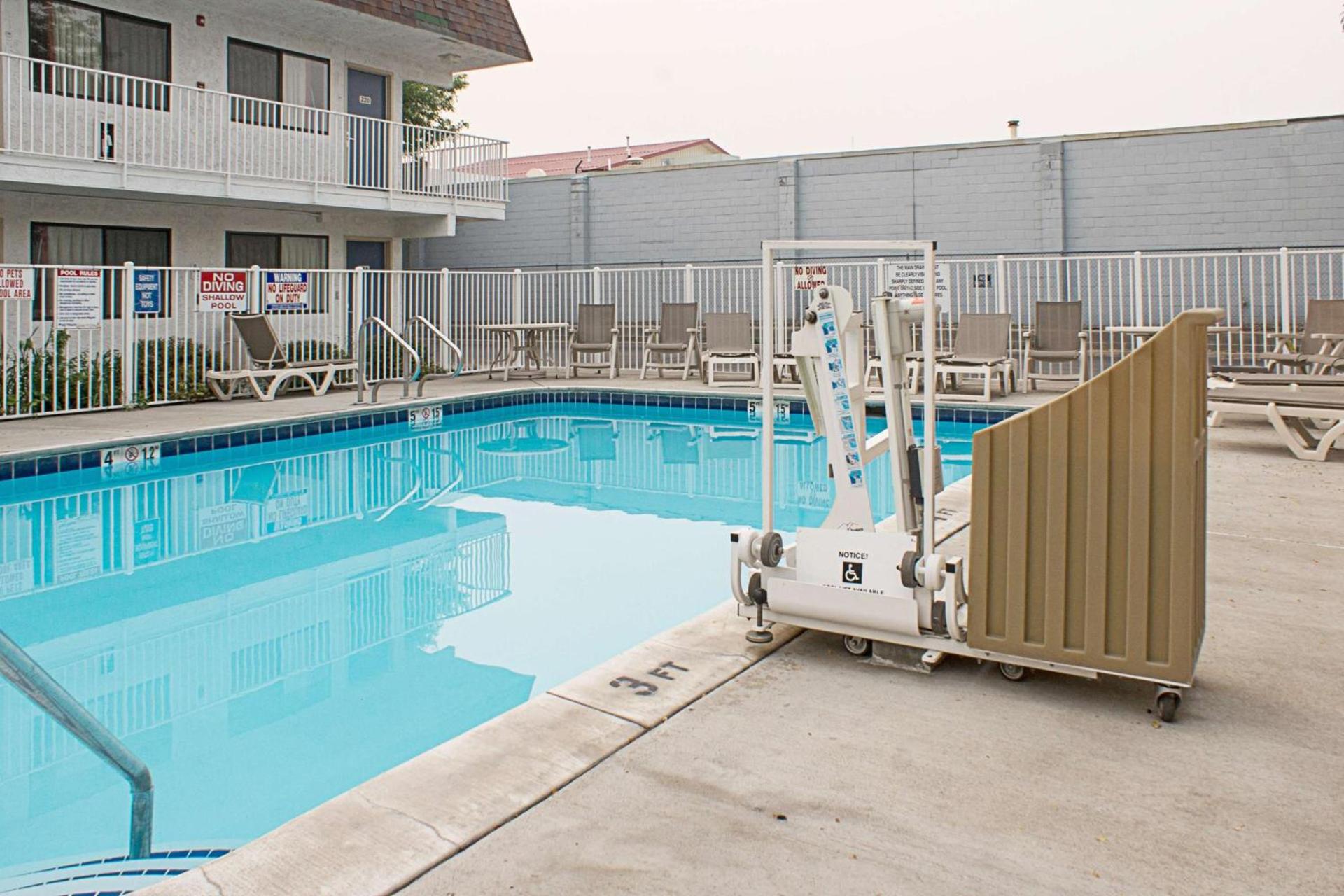 Motel 6-Kalispell, MT photo 9