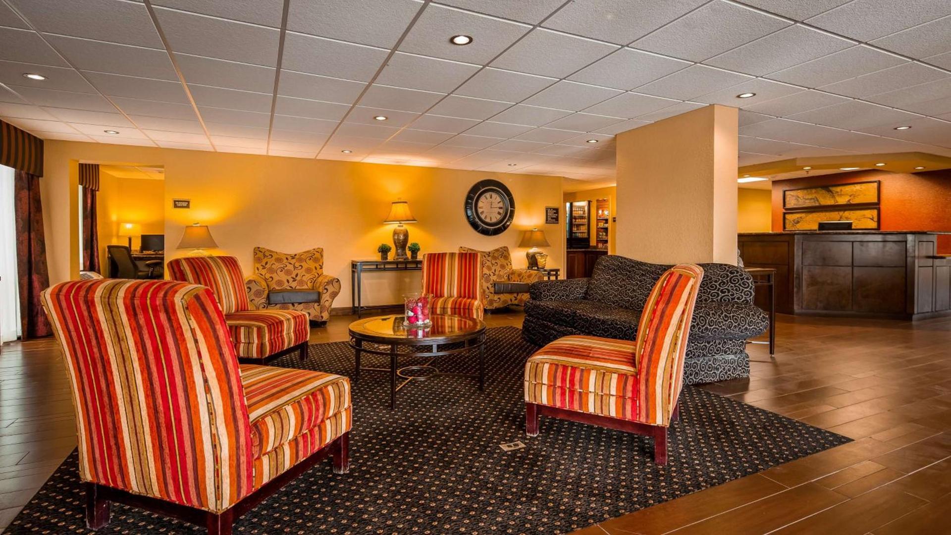 Best Western Plus Parkway Hotel photo 3