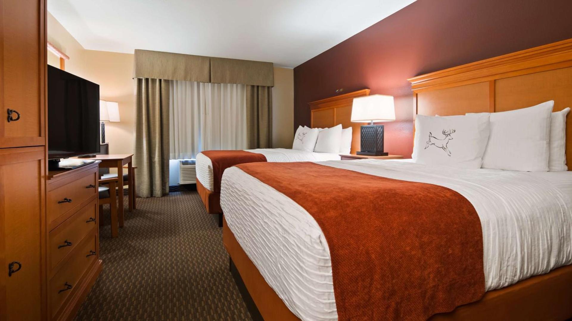 Best Western Plus Deer Park Hotel and Suites photo 3