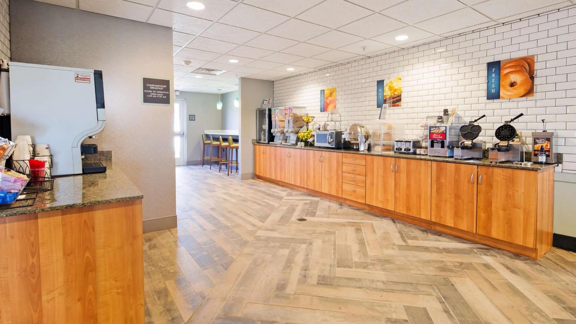 Best Western Plus Harrisburg Mechanicsburg photo 6