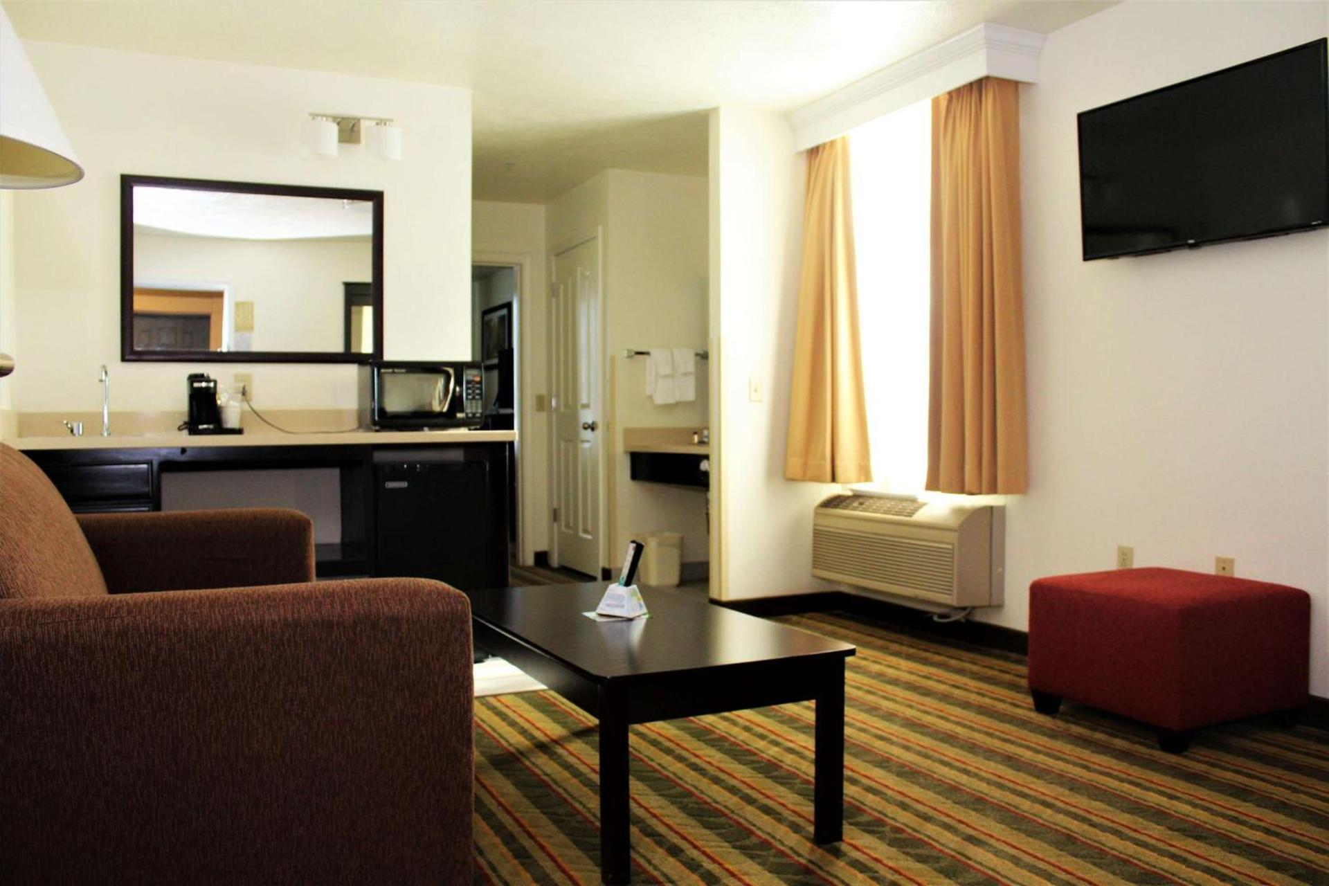 Best Western Visalia Hotel photo 35