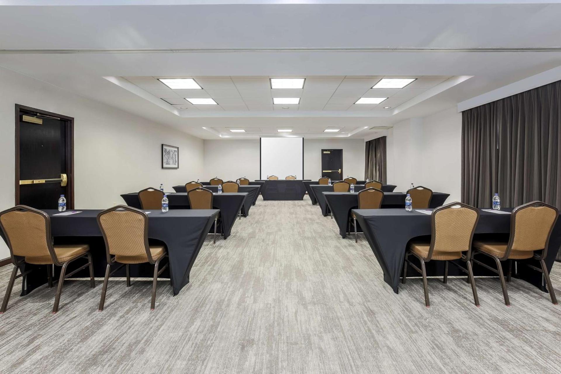Hyatt Place Dallas/Grapevine photo 19