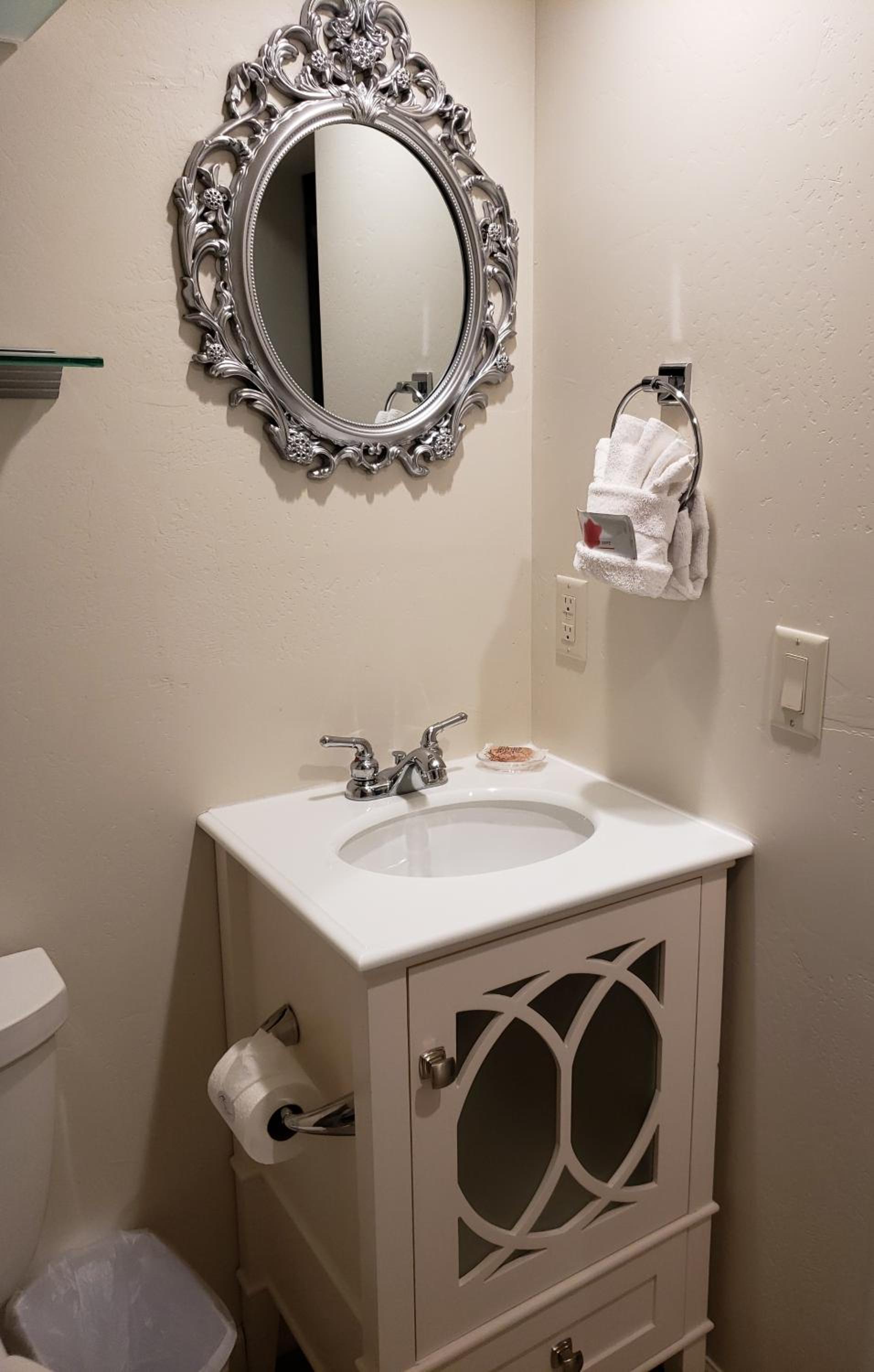 Iron Horse Inn photo 17