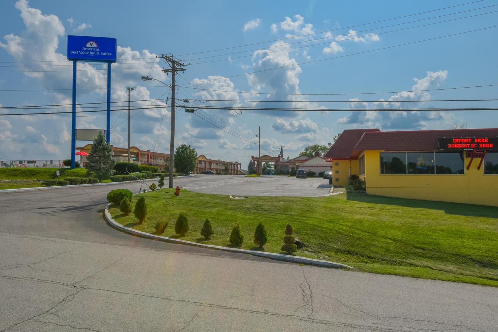 Americas Best Value Inn & Suites Williamstown photo 15
