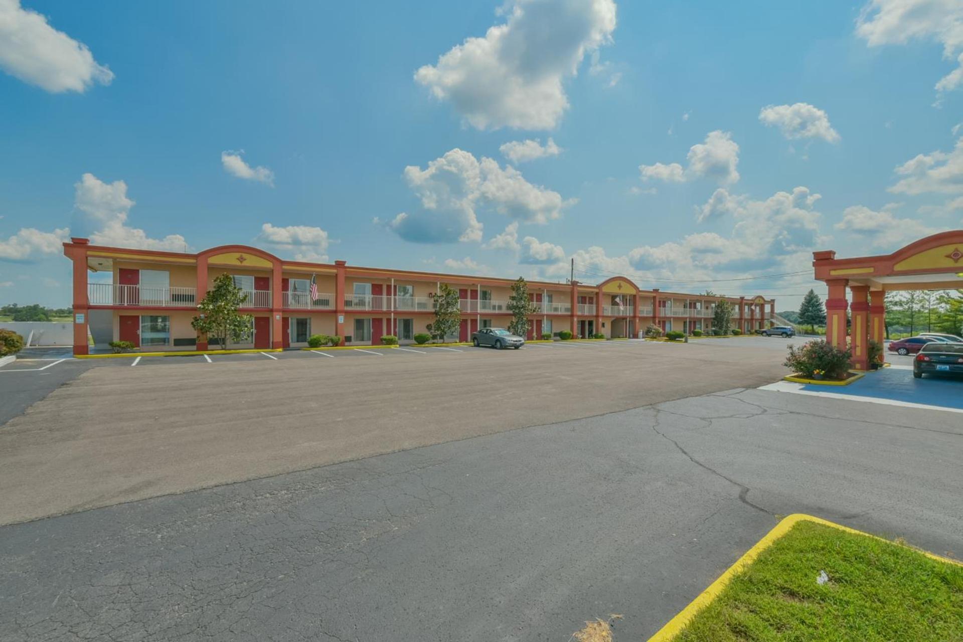 Americas Best Value Inn & Suites Williamstown photo 18