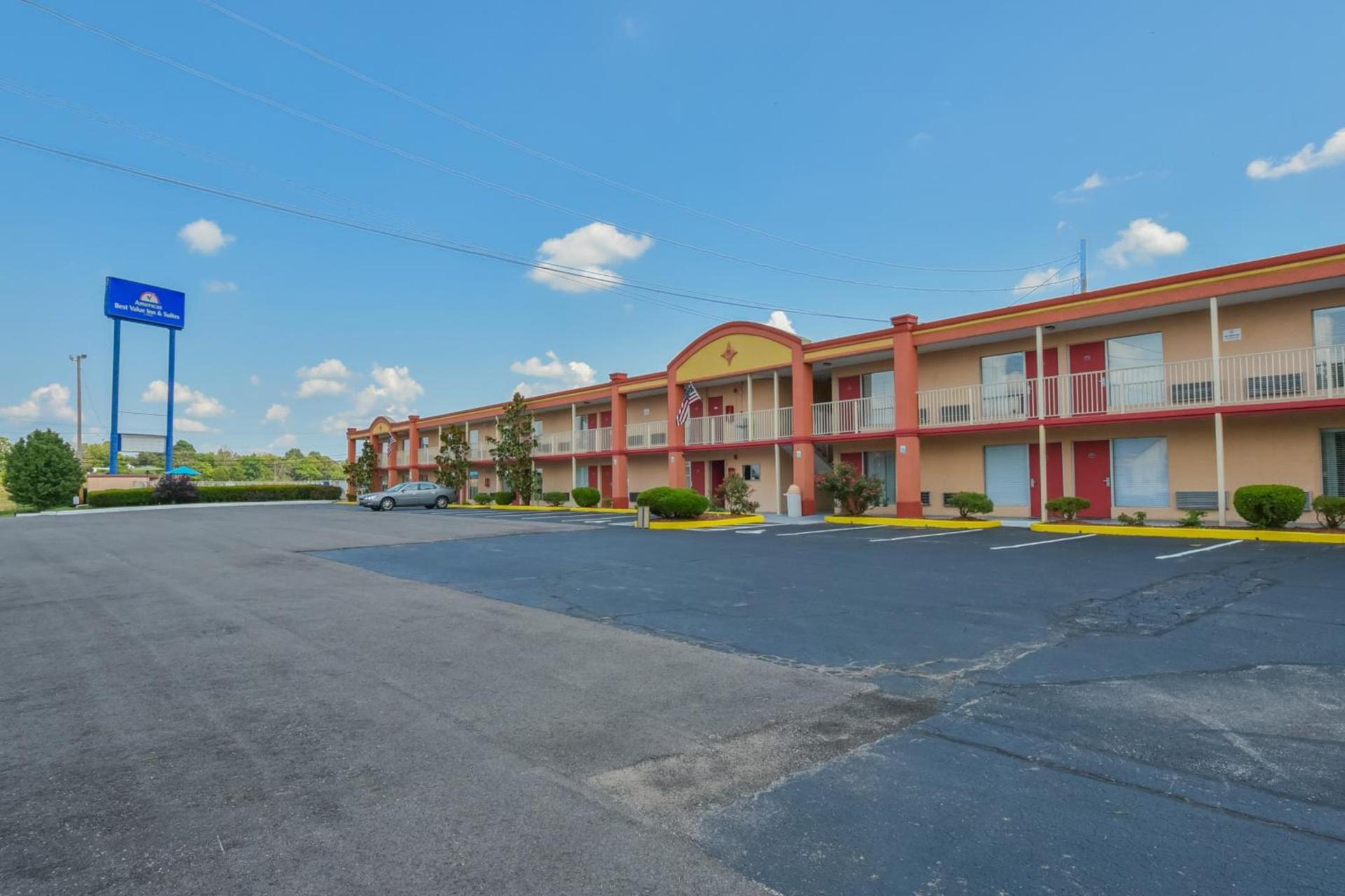 Americas Best Value Inn & Suites Williamstown photo 5