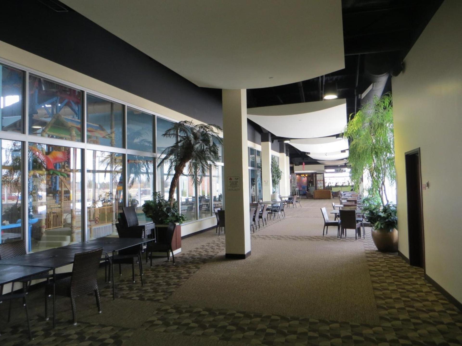 Canad Inns Destination Center Grand Forks photo 12