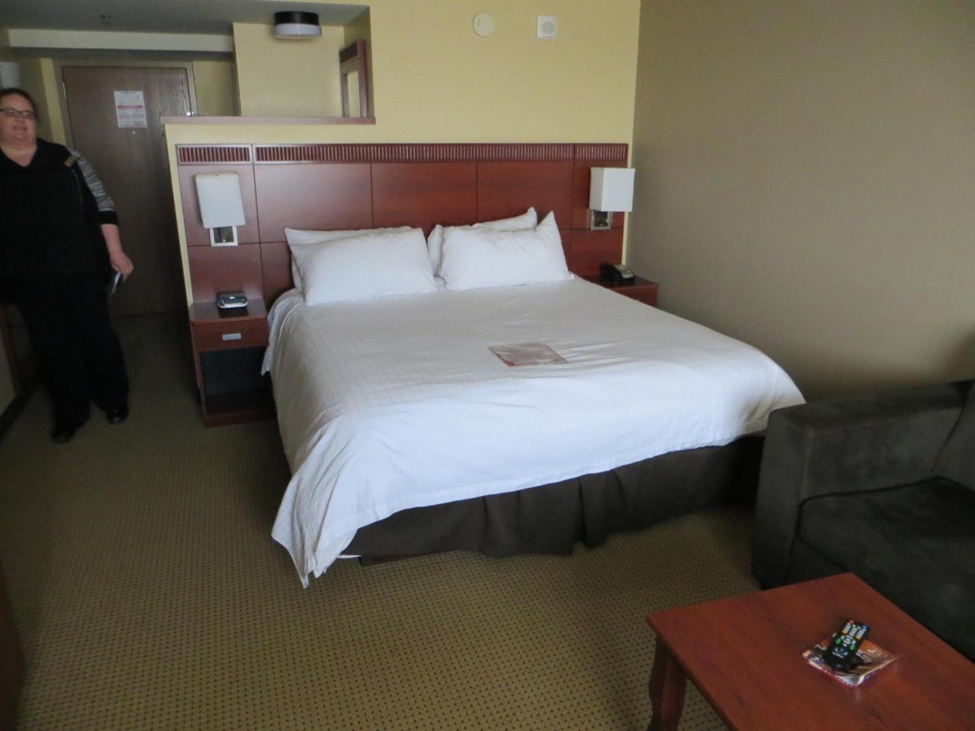 Canad Inns Destination Center Grand Forks photo 9