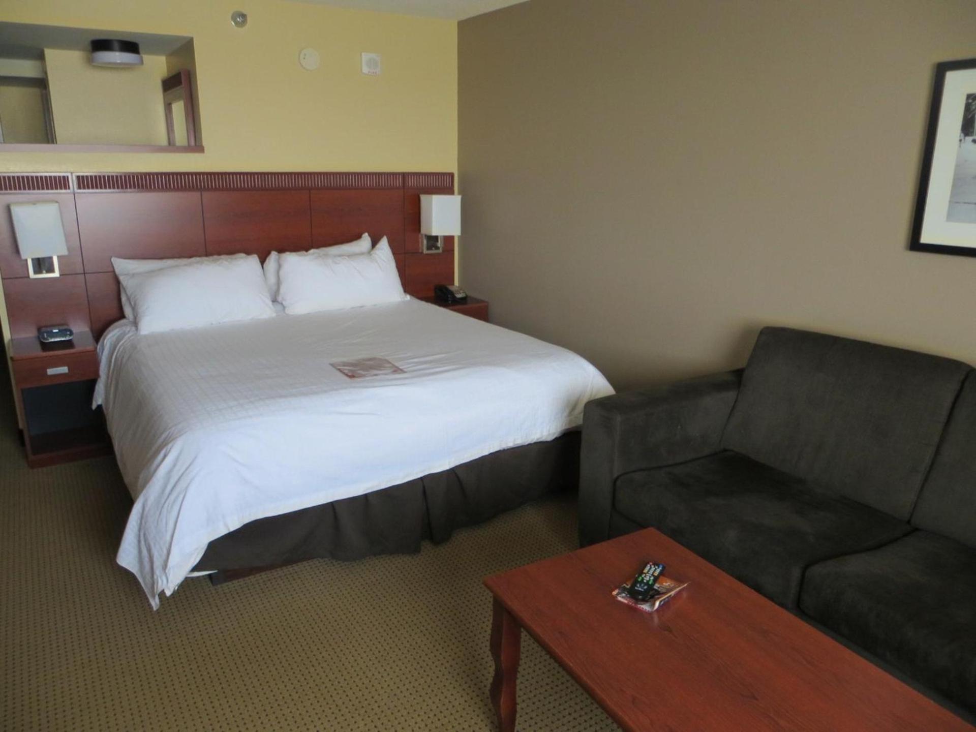 Canad Inns Destination Center Grand Forks photo 7