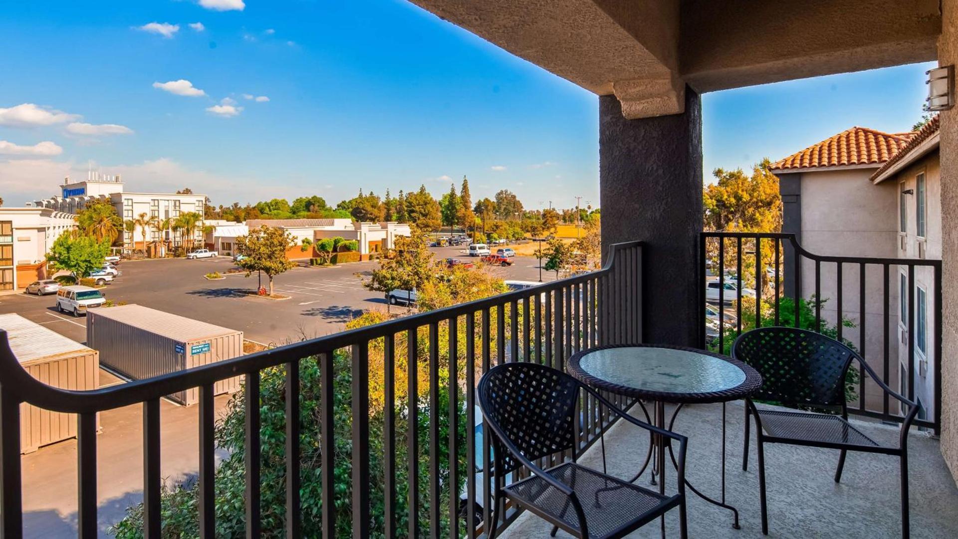 Best Western Visalia Hotel photo 42