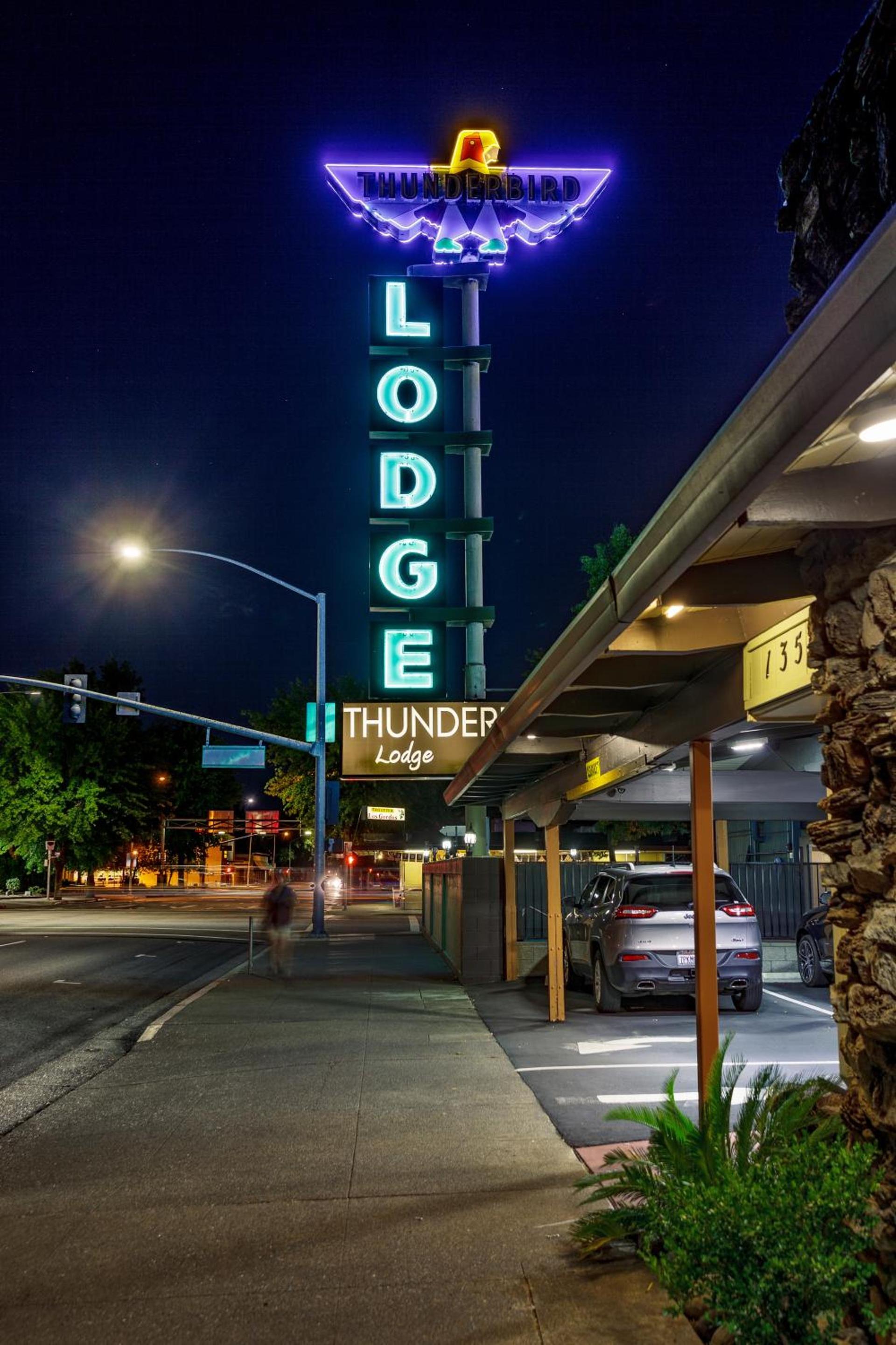 Thunderbird Lodge photo 5