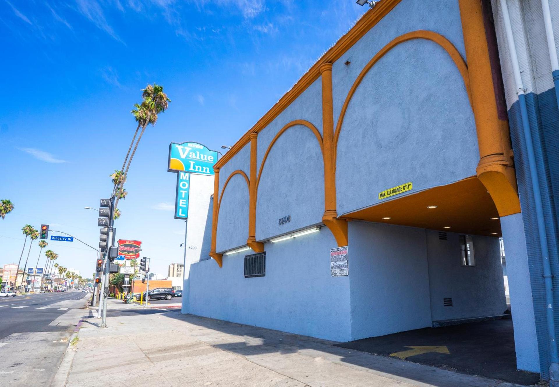 Value Inn Hollywood photo 2