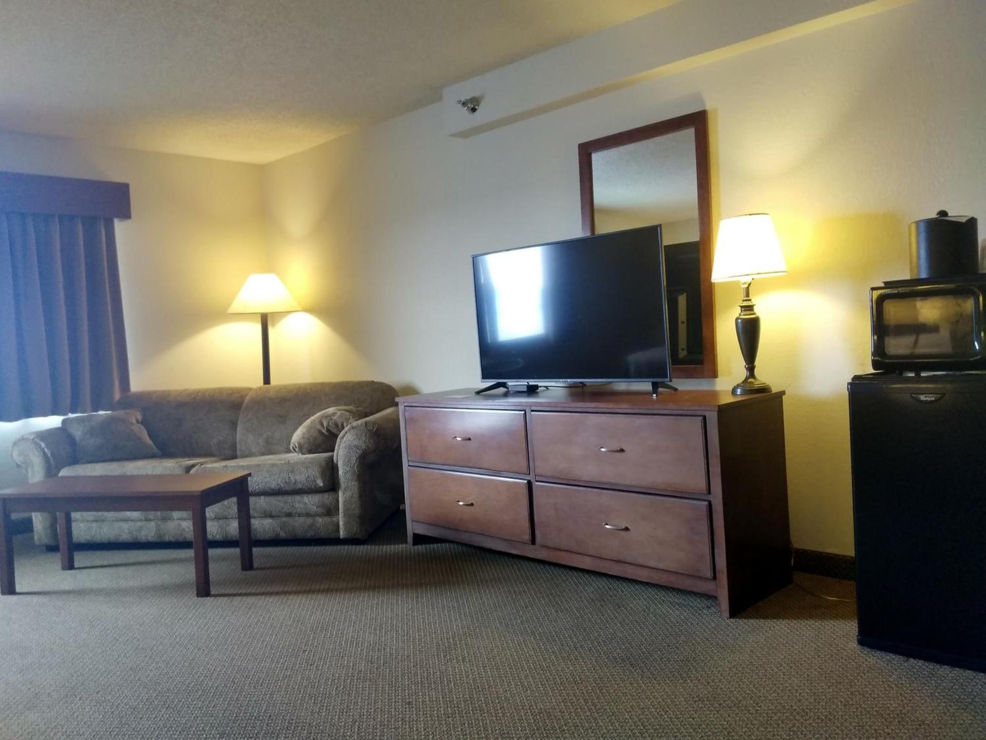Madelia Hotel & Suites photo 9