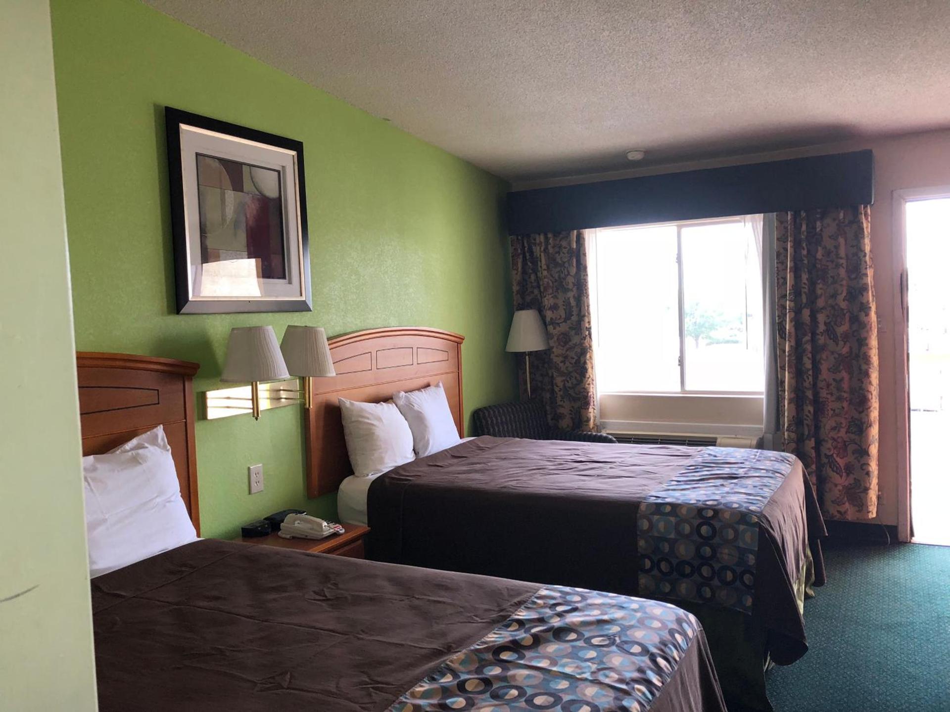 Lone Star Inn photo 27