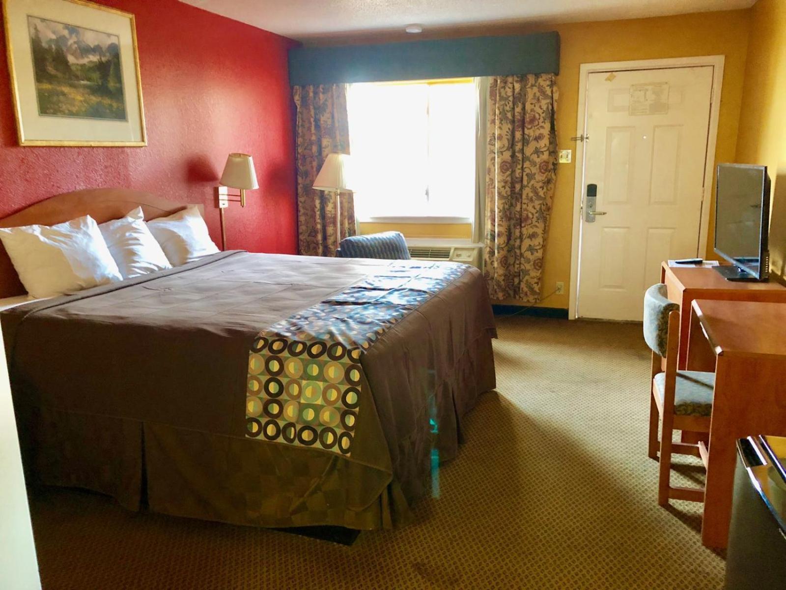 Lone Star Inn photo 22