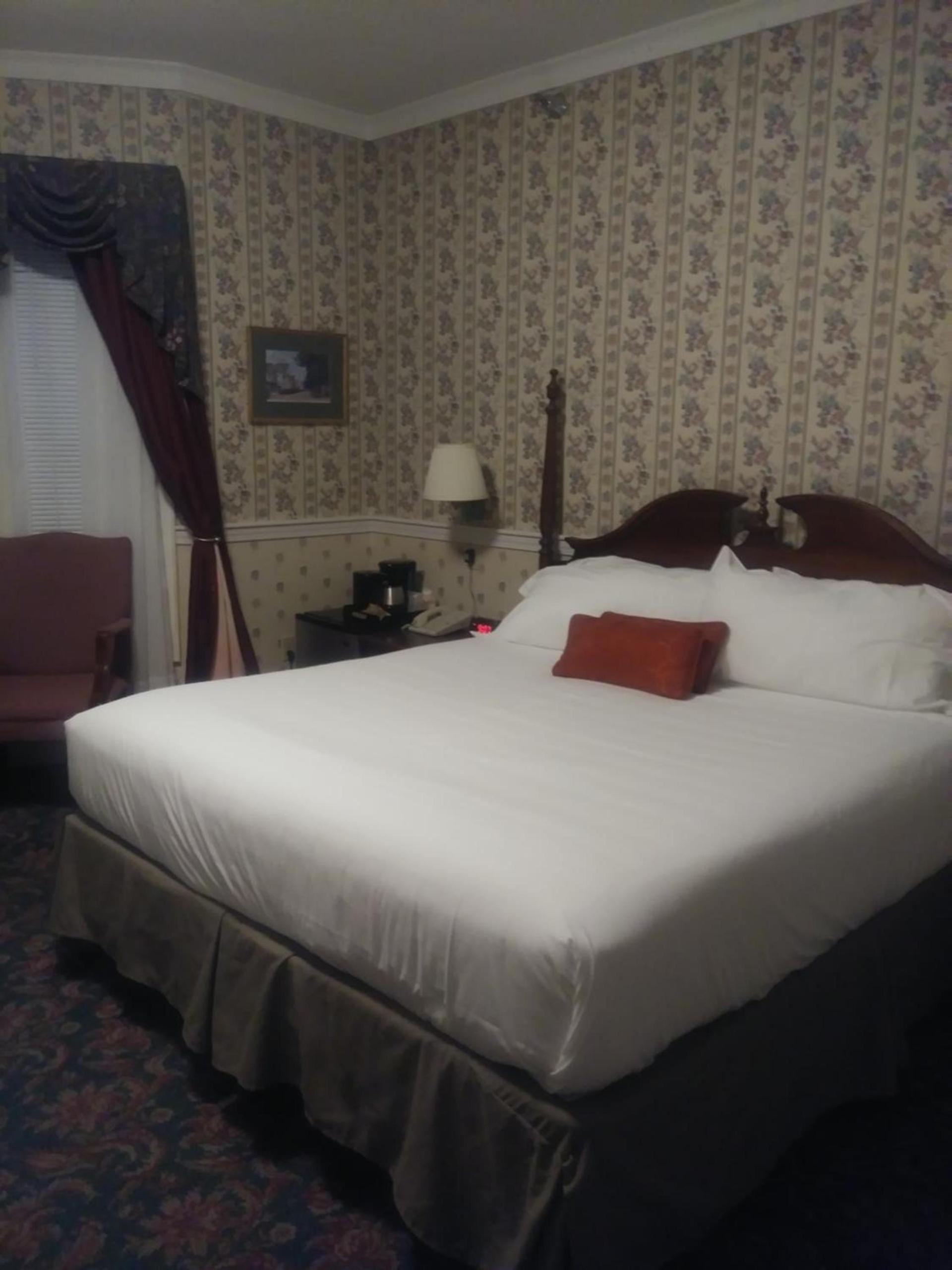Thayers Inn photo 34
