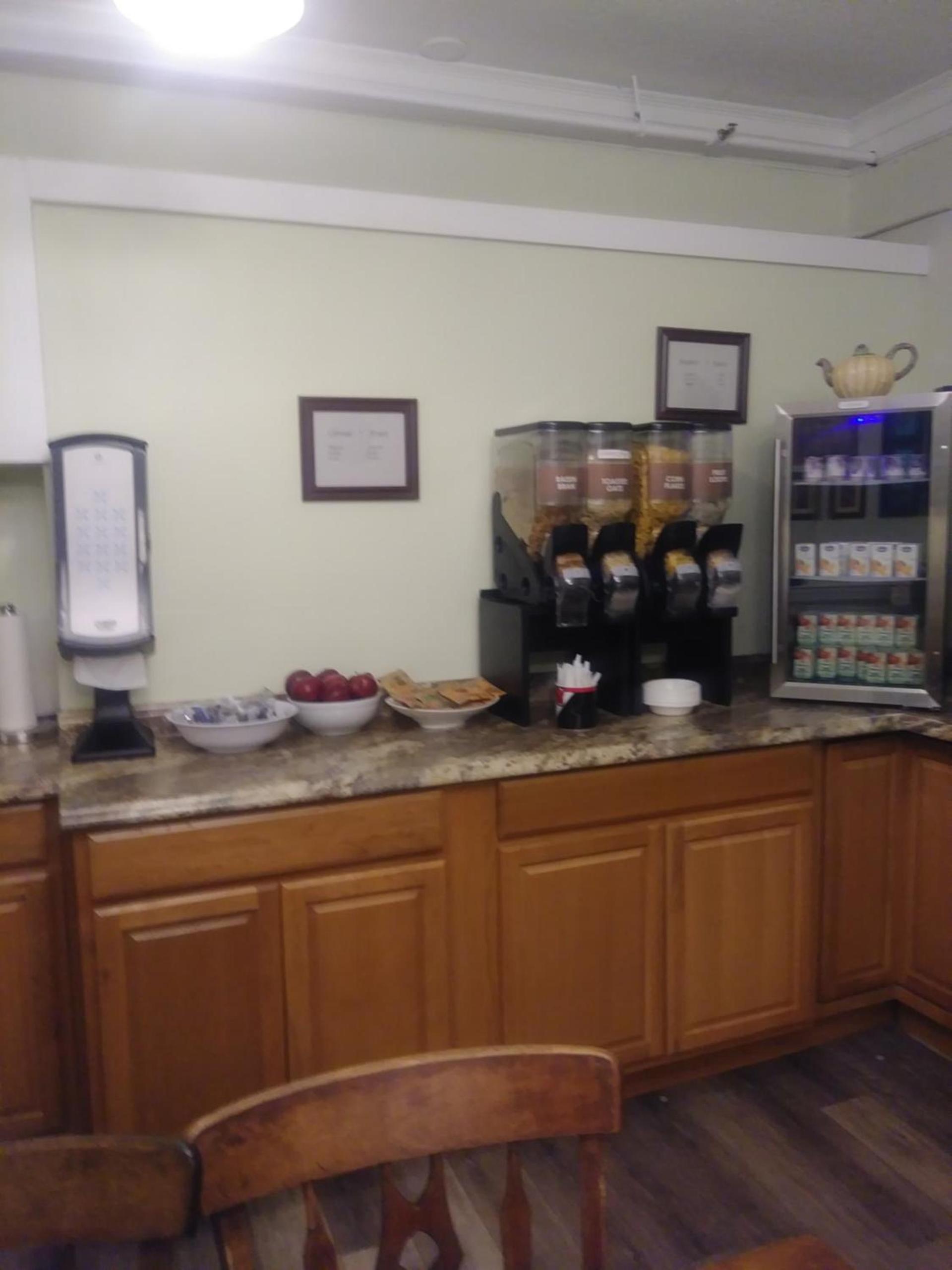 Thayers Inn photo 33