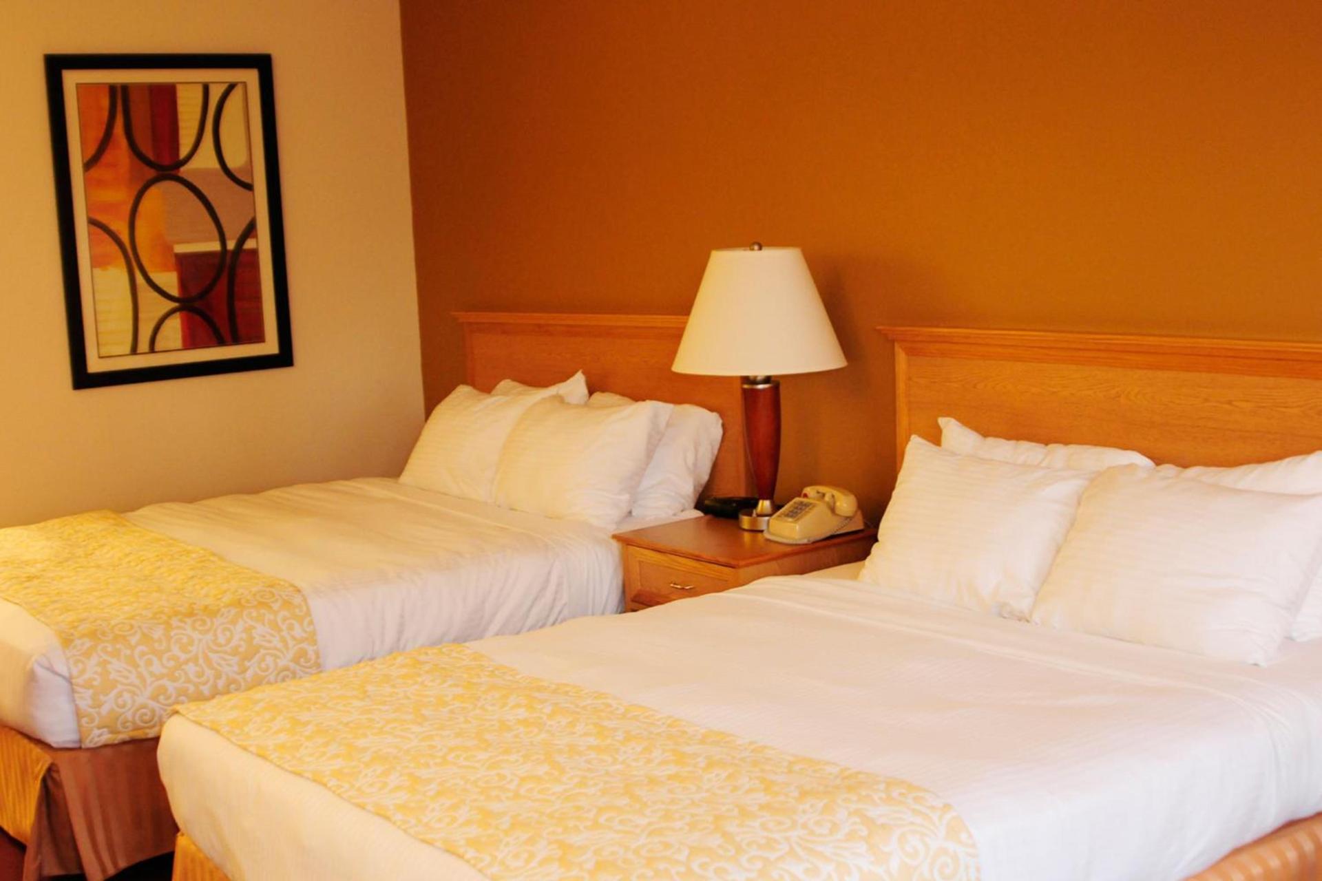 Whispering Hills Inn photo 23