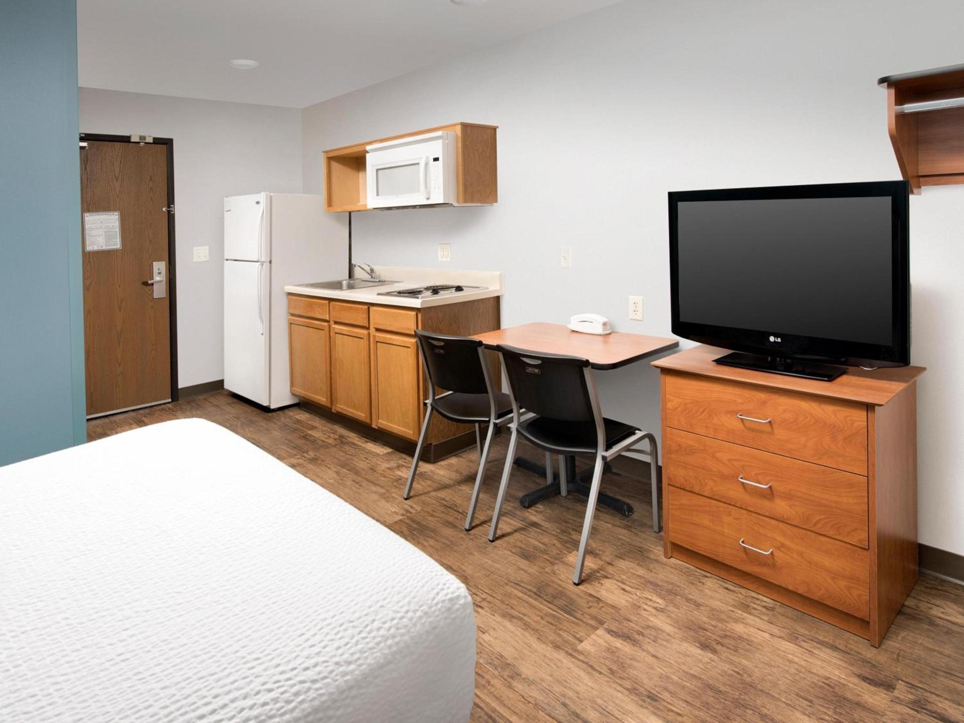 WoodSpring Suites Allentown Bethlehem photo 20