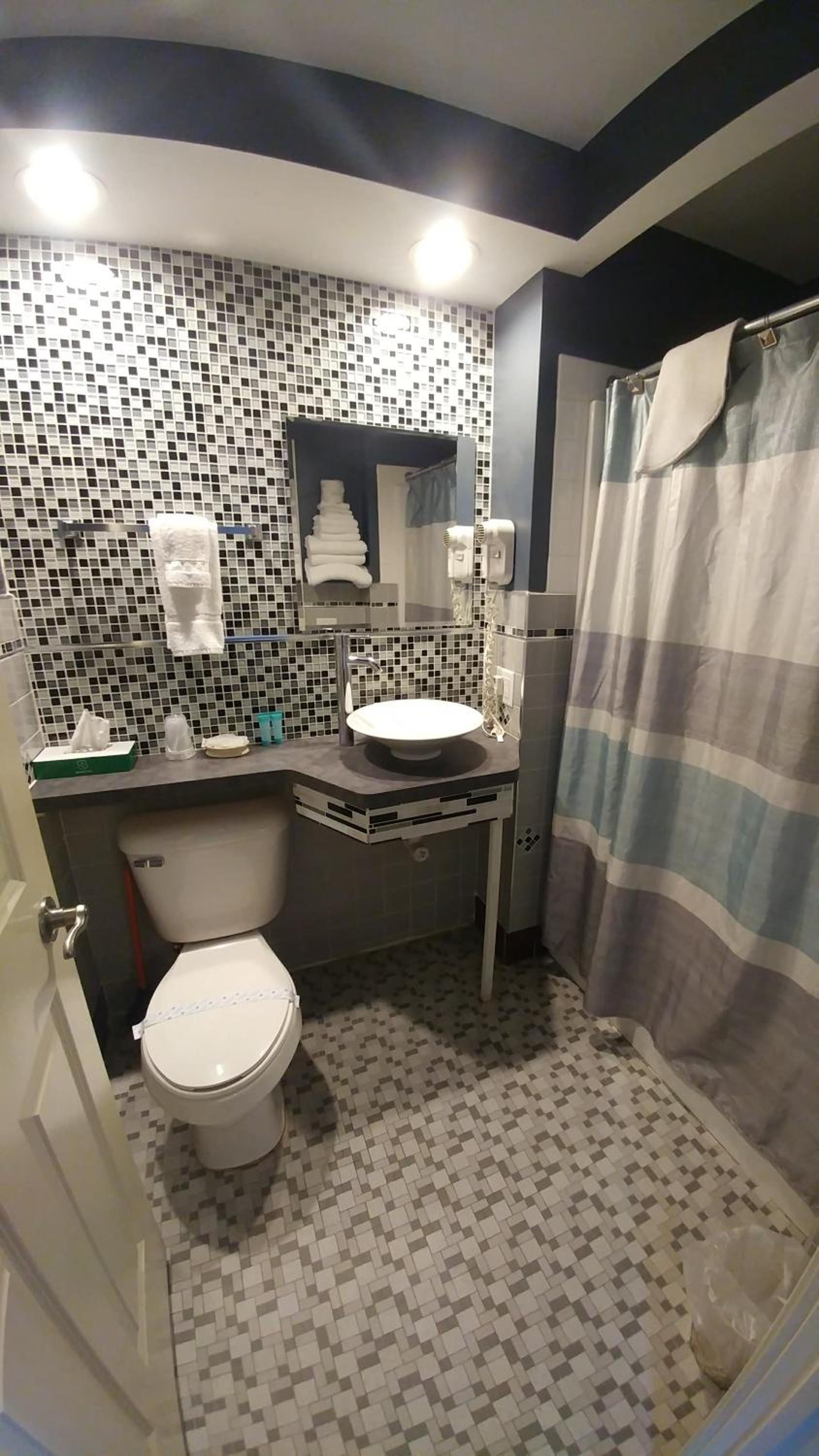 Motel 57 photo 25