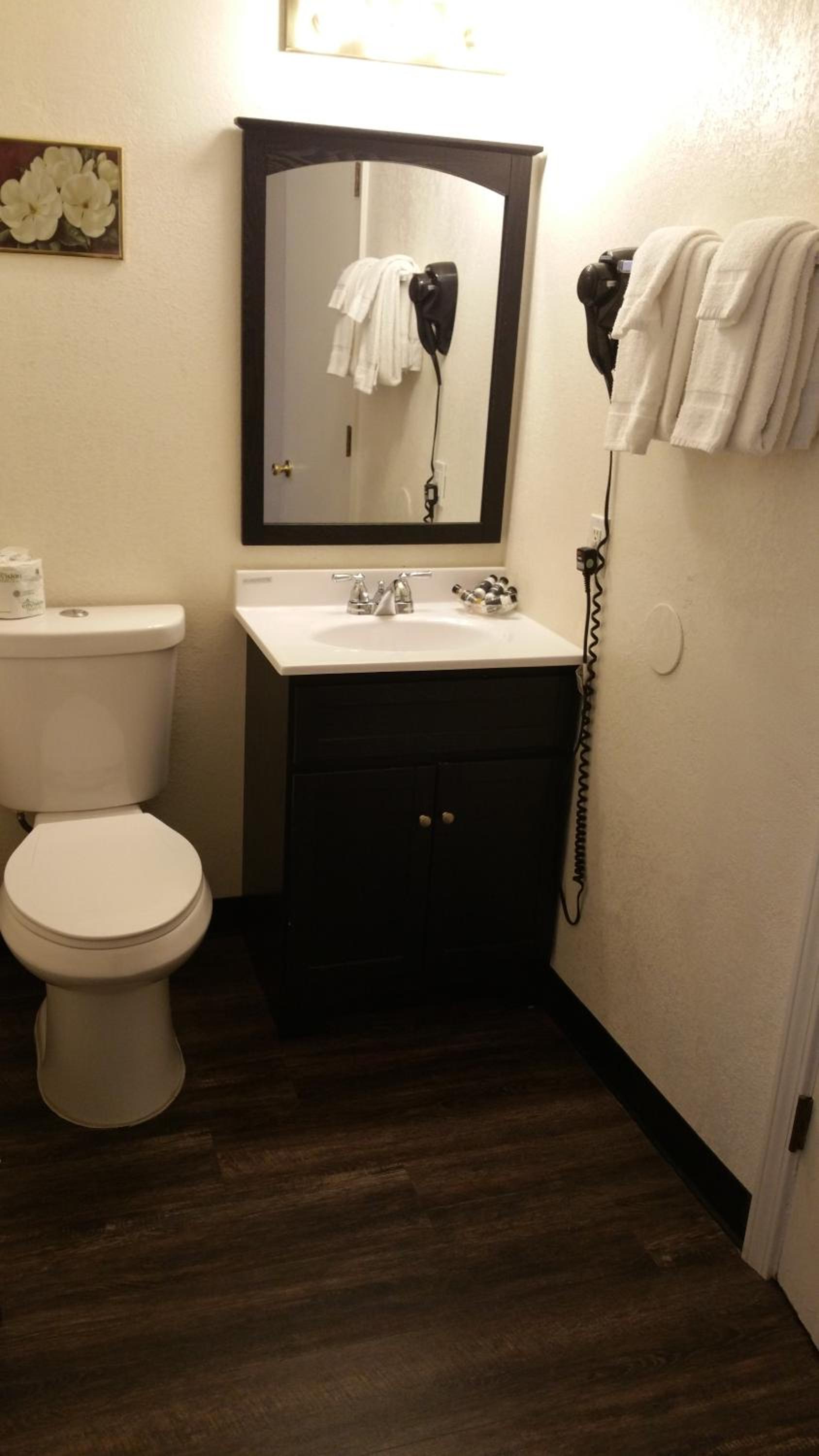 Ontario Inn photo 25