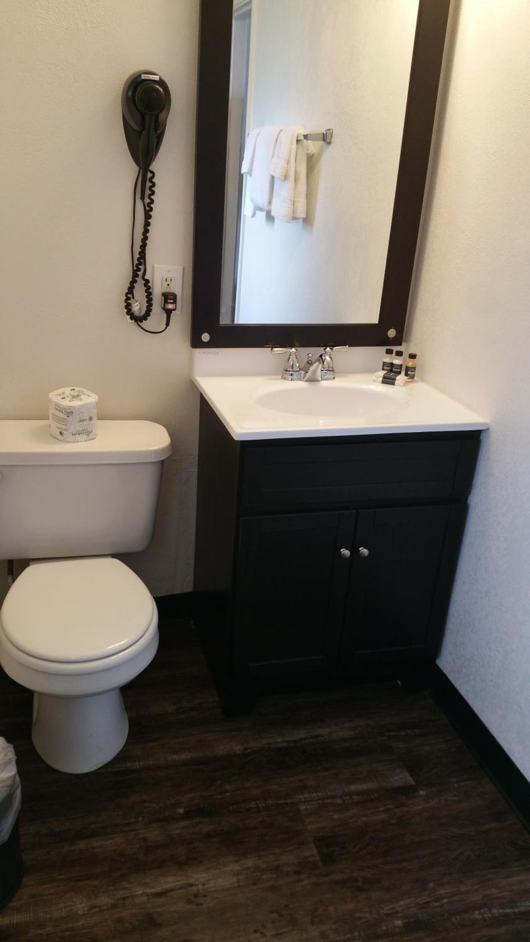 Ontario Inn photo 10