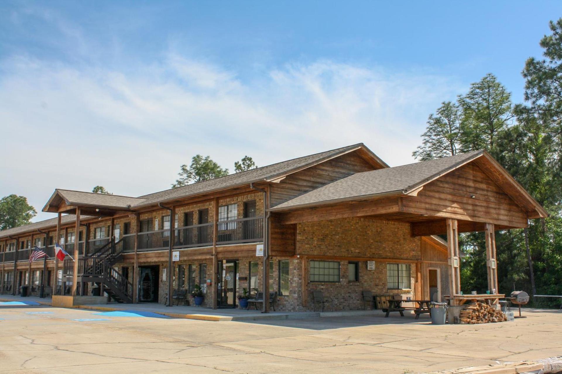 Rayburn Inn photo 1